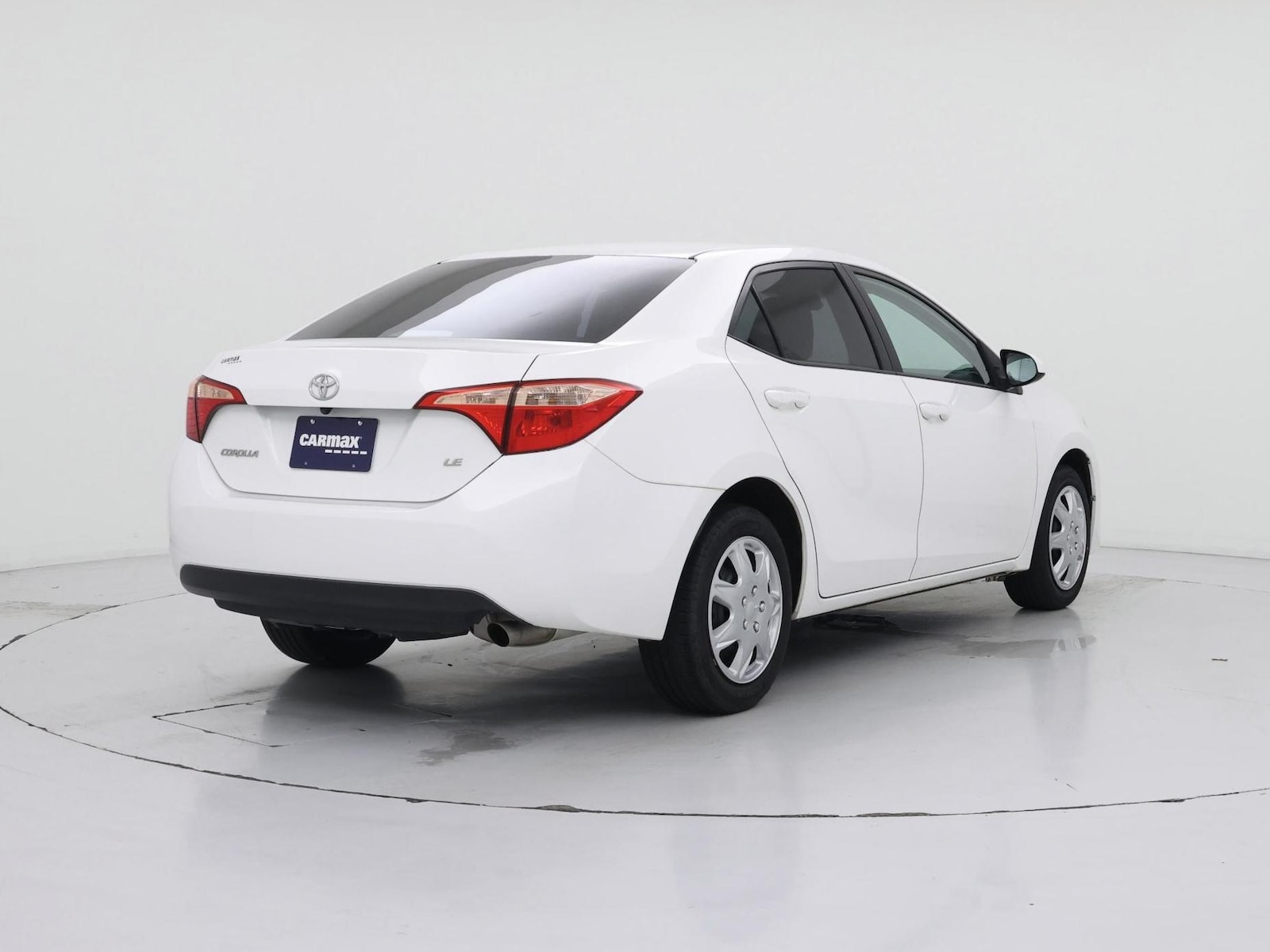 2017 Toyota Corolla LE - Photo 9