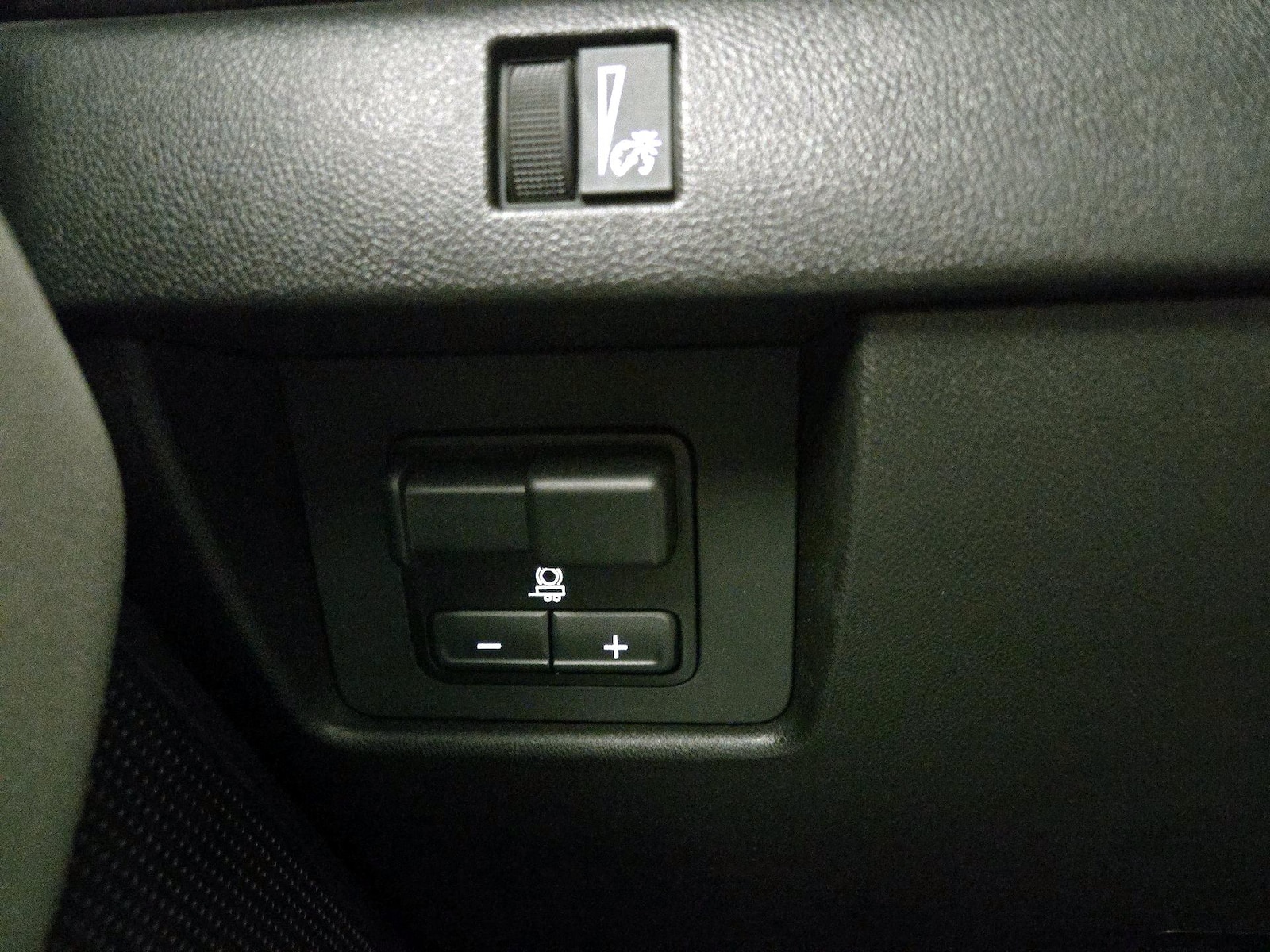 2025 Chevrolet Colorado ZR2 - Photo 14