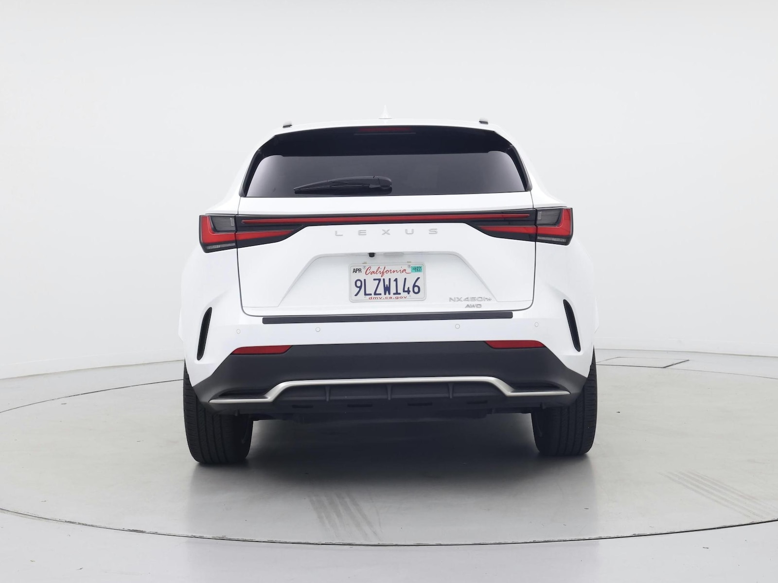 2024 Lexus NX PHEV 450h+ - Photo 7