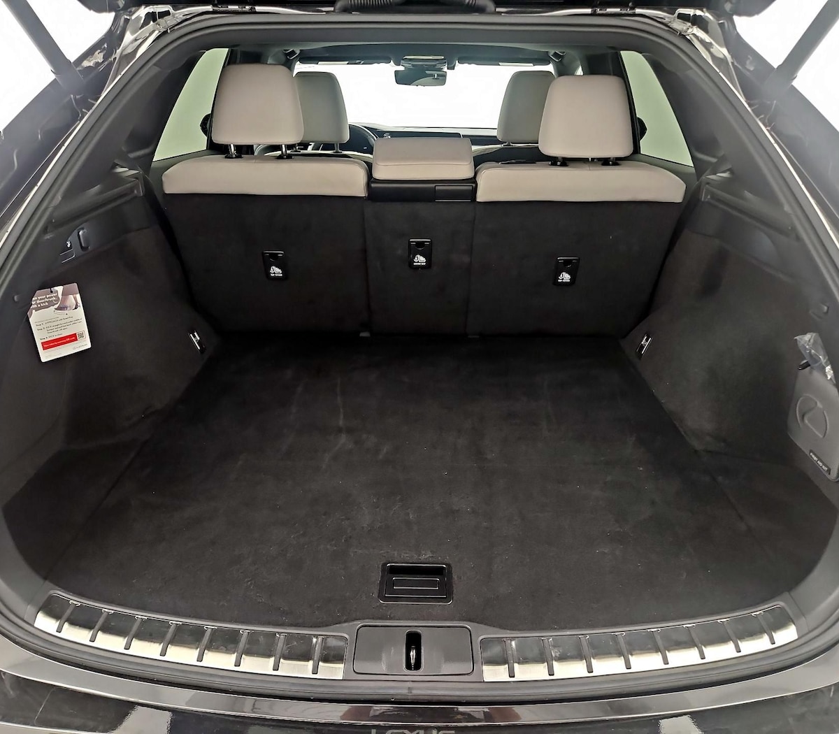 Trunk/Cargo (Seats Up)