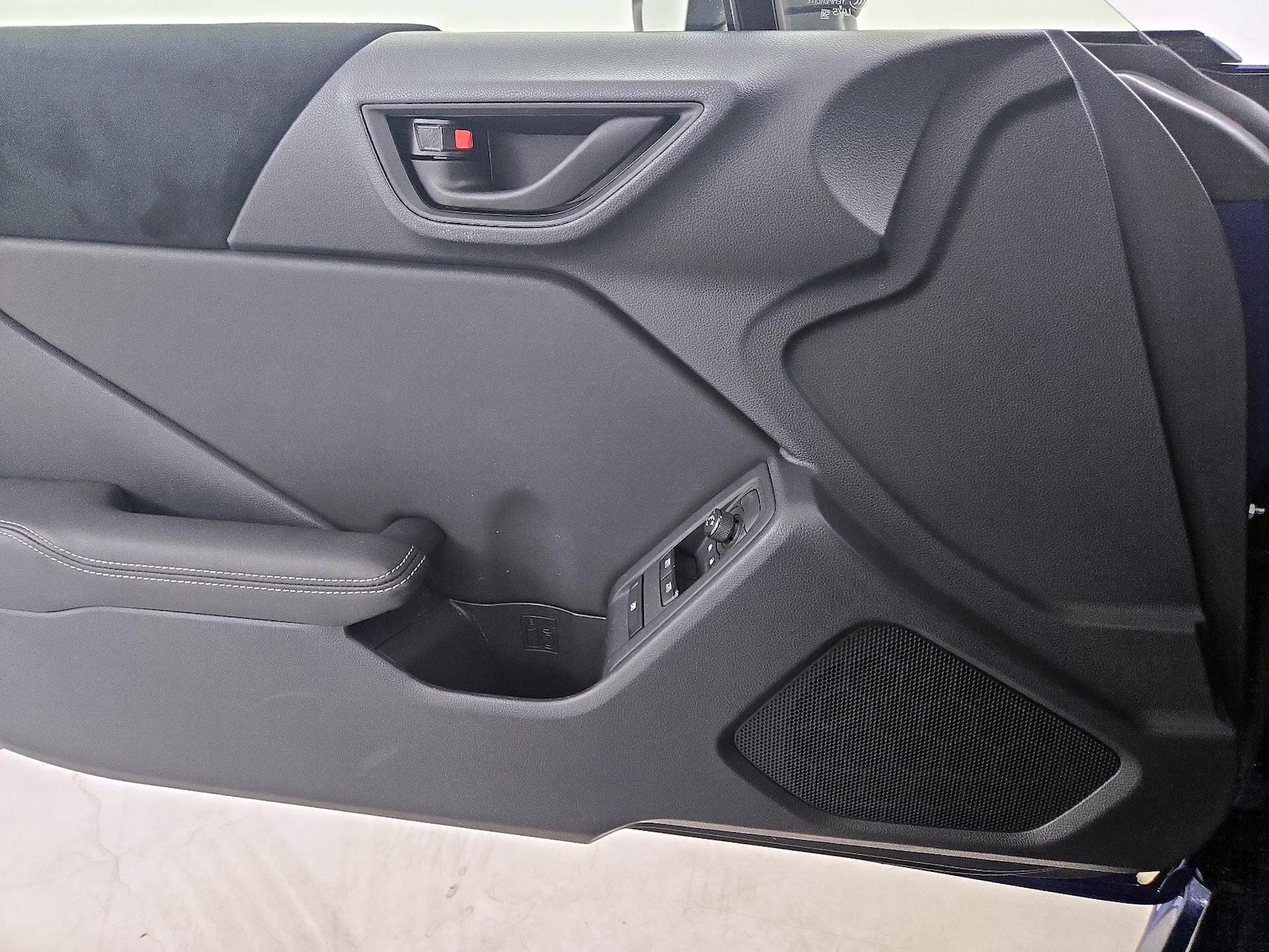 2025 Toyota GR86 Premium - Photo 13