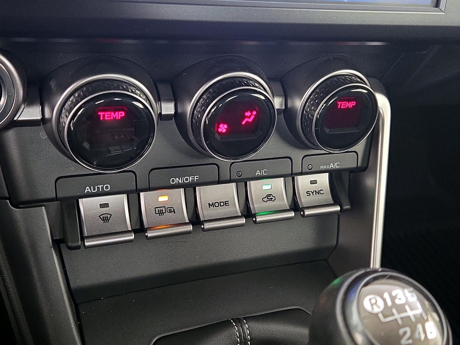 2025 Toyota GR86 Premium - Photo 17