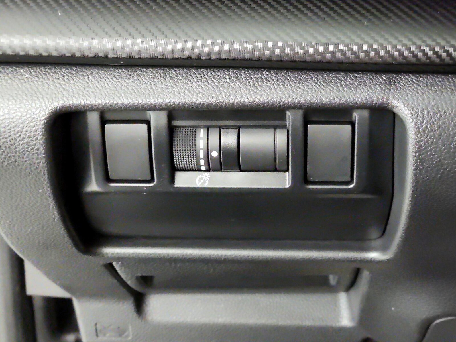 2025 Subaru Crosstrek Premium - Photo 14