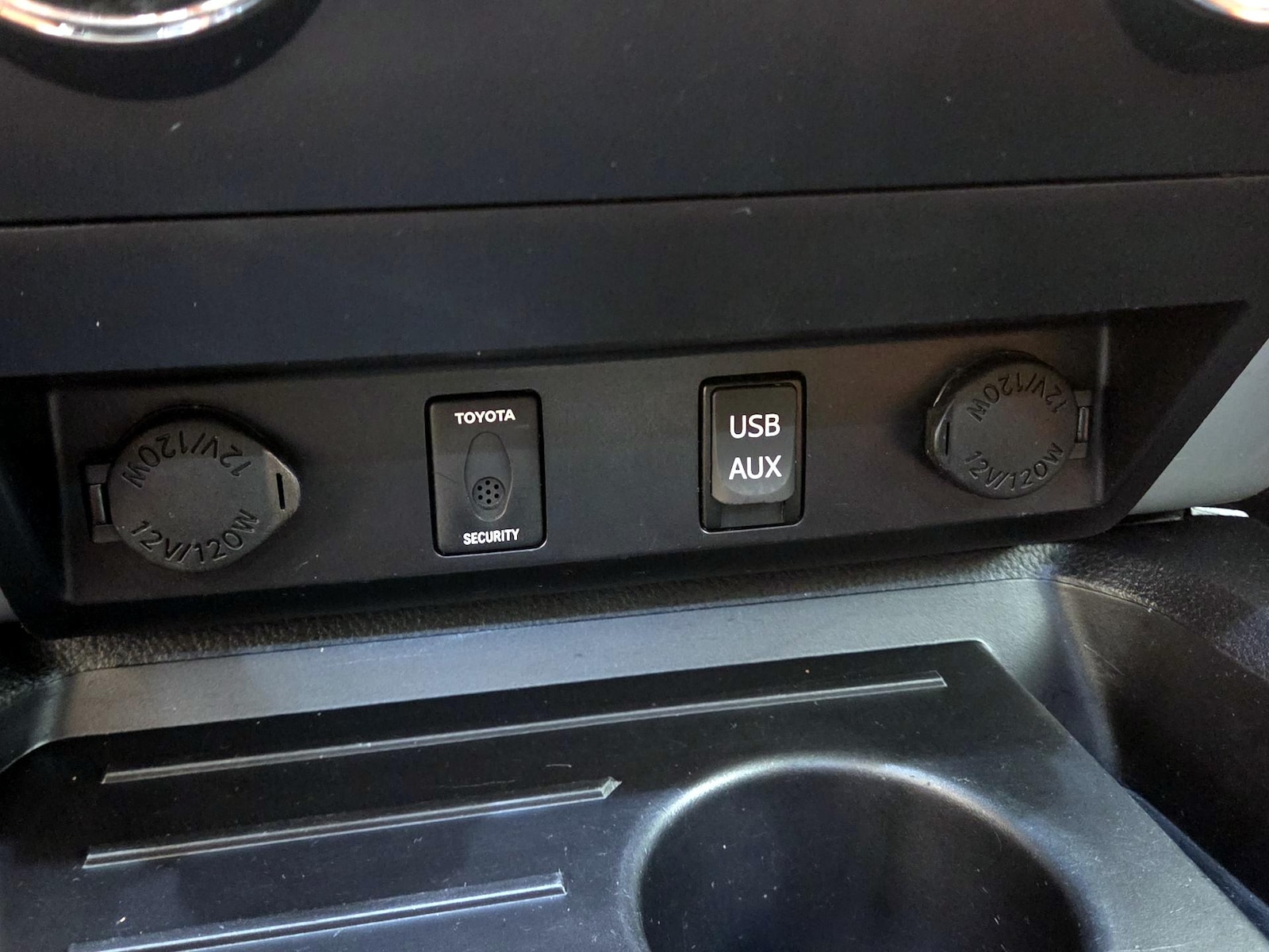 2016 Toyota Tundra 1794 Edition - Photo 19