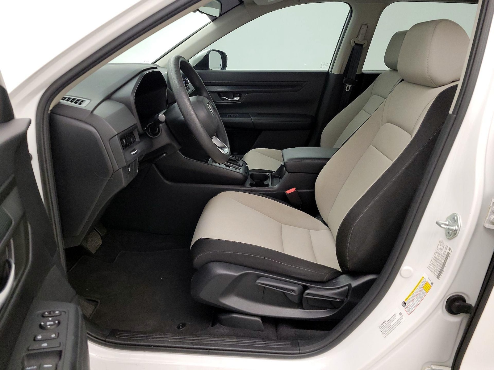 2024 Honda CR-V LX - Photo 12