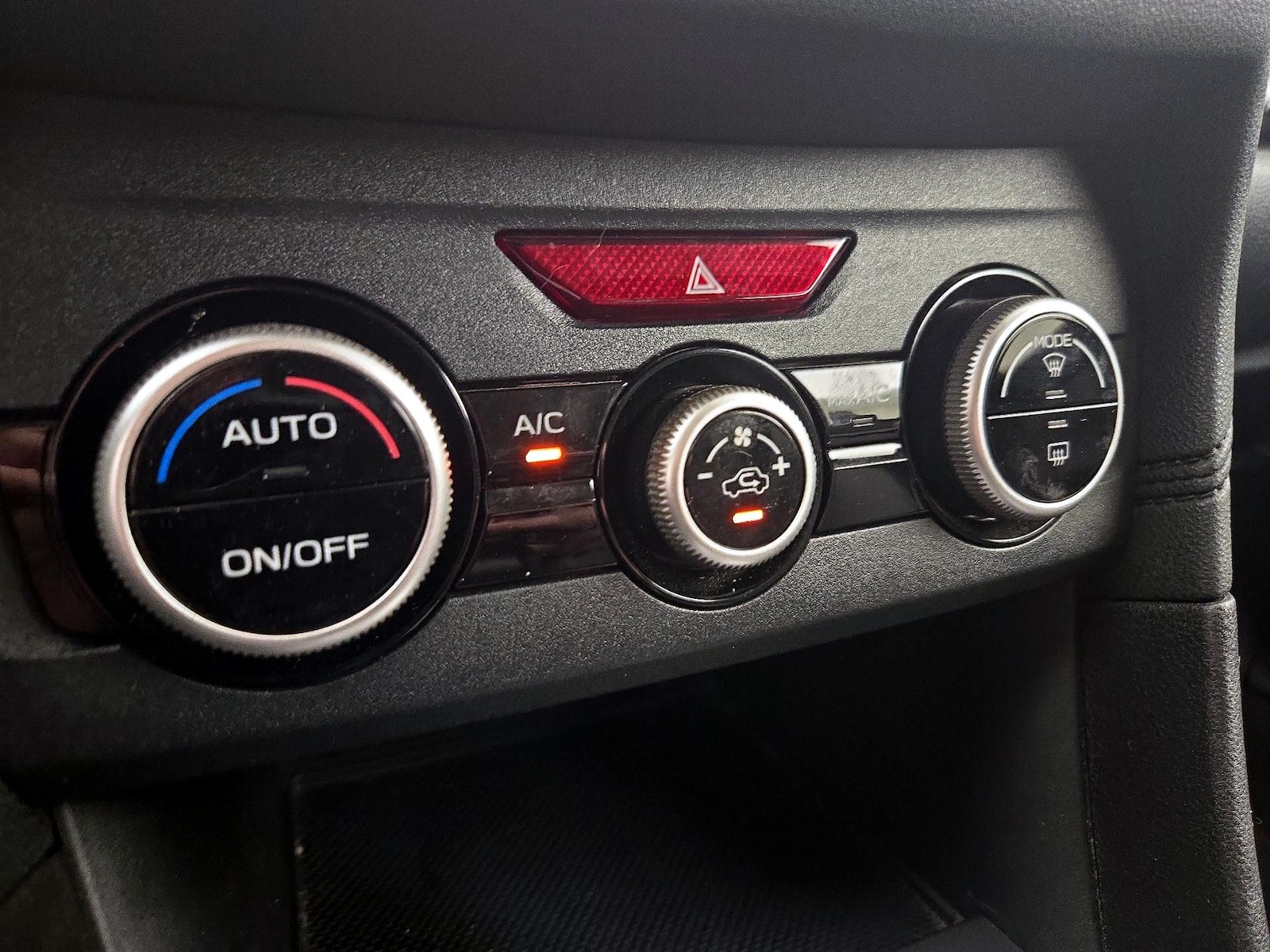 2020 Subaru Crosstrek Base - Photo 17