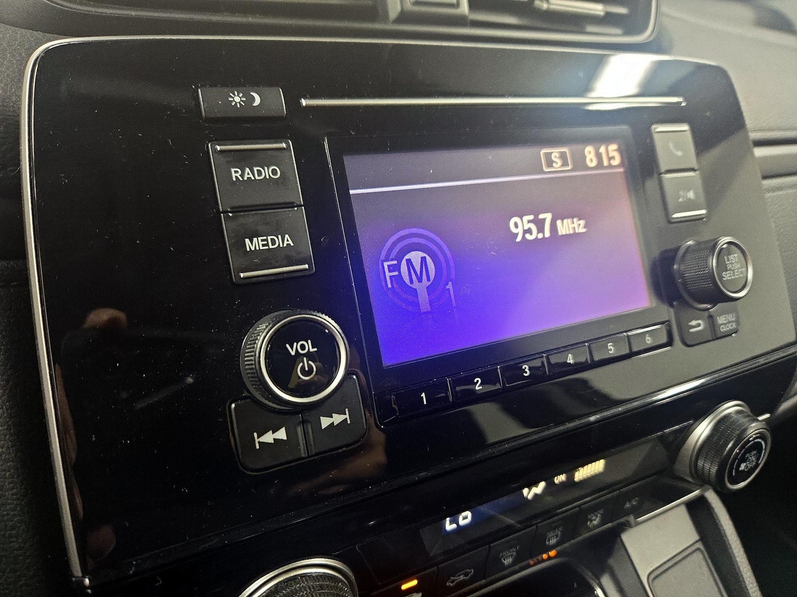 2020 Honda CR-V LX - Photo 16