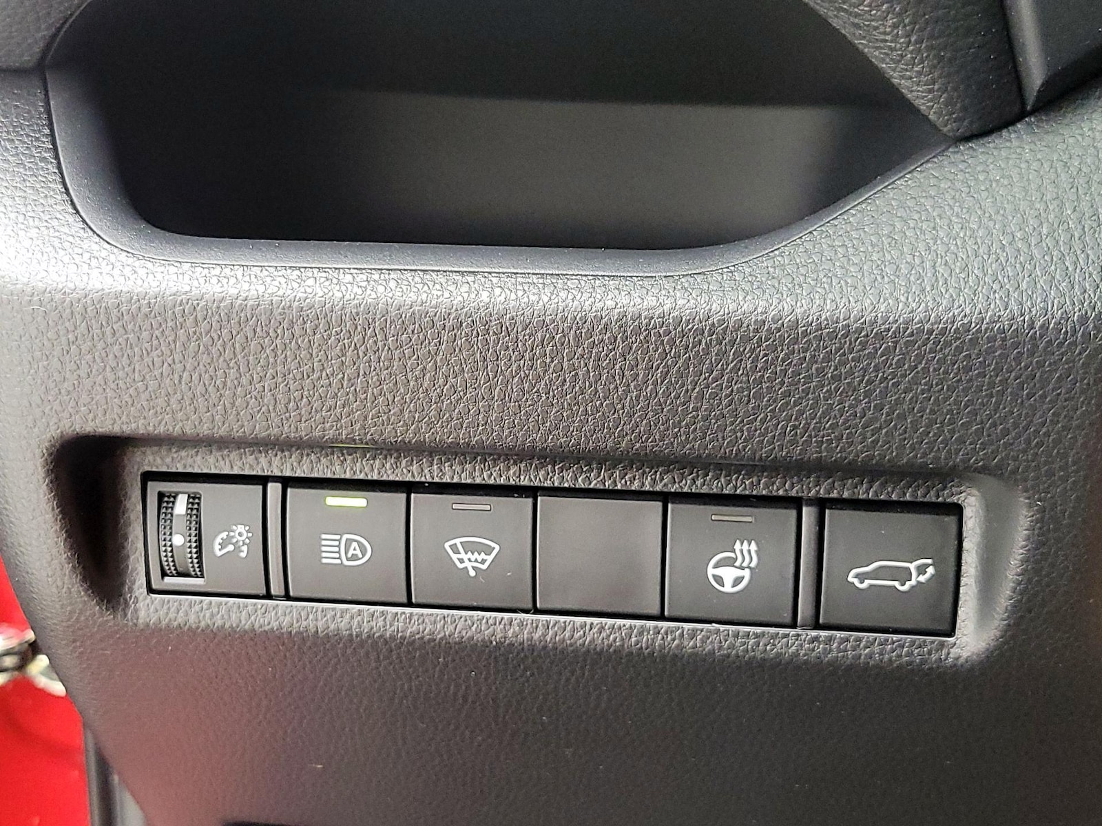 2022 Toyota RAV4 SE - Photo 14