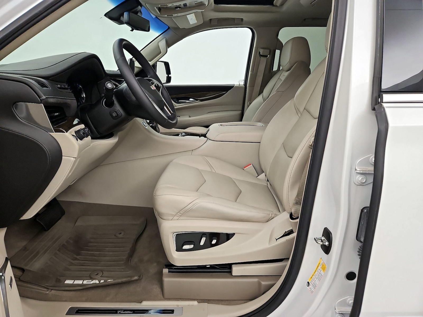 2018 Cadillac Escalade Premium Luxury - Photo 12