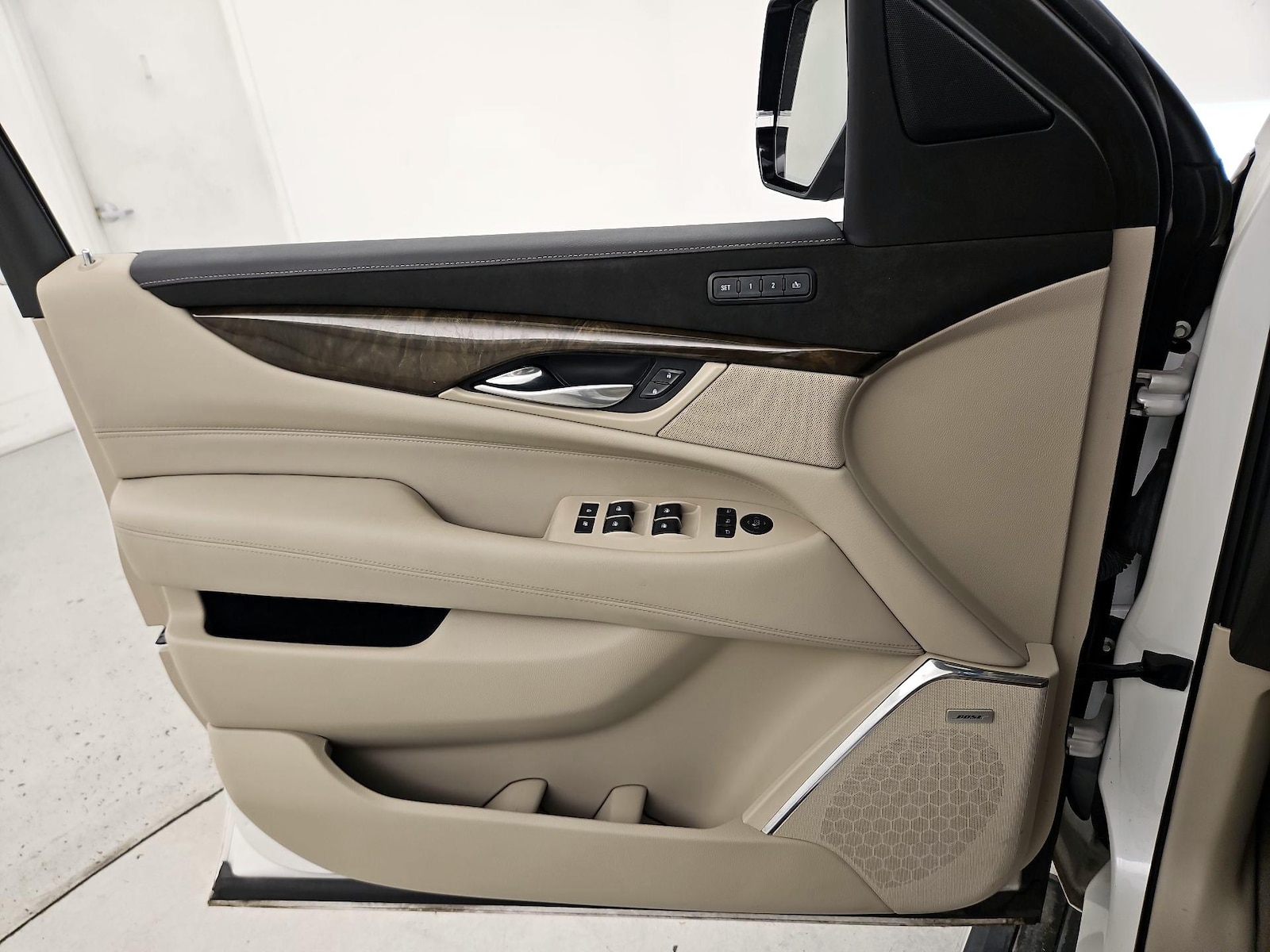 2018 Cadillac Escalade Premium Luxury - Photo 13