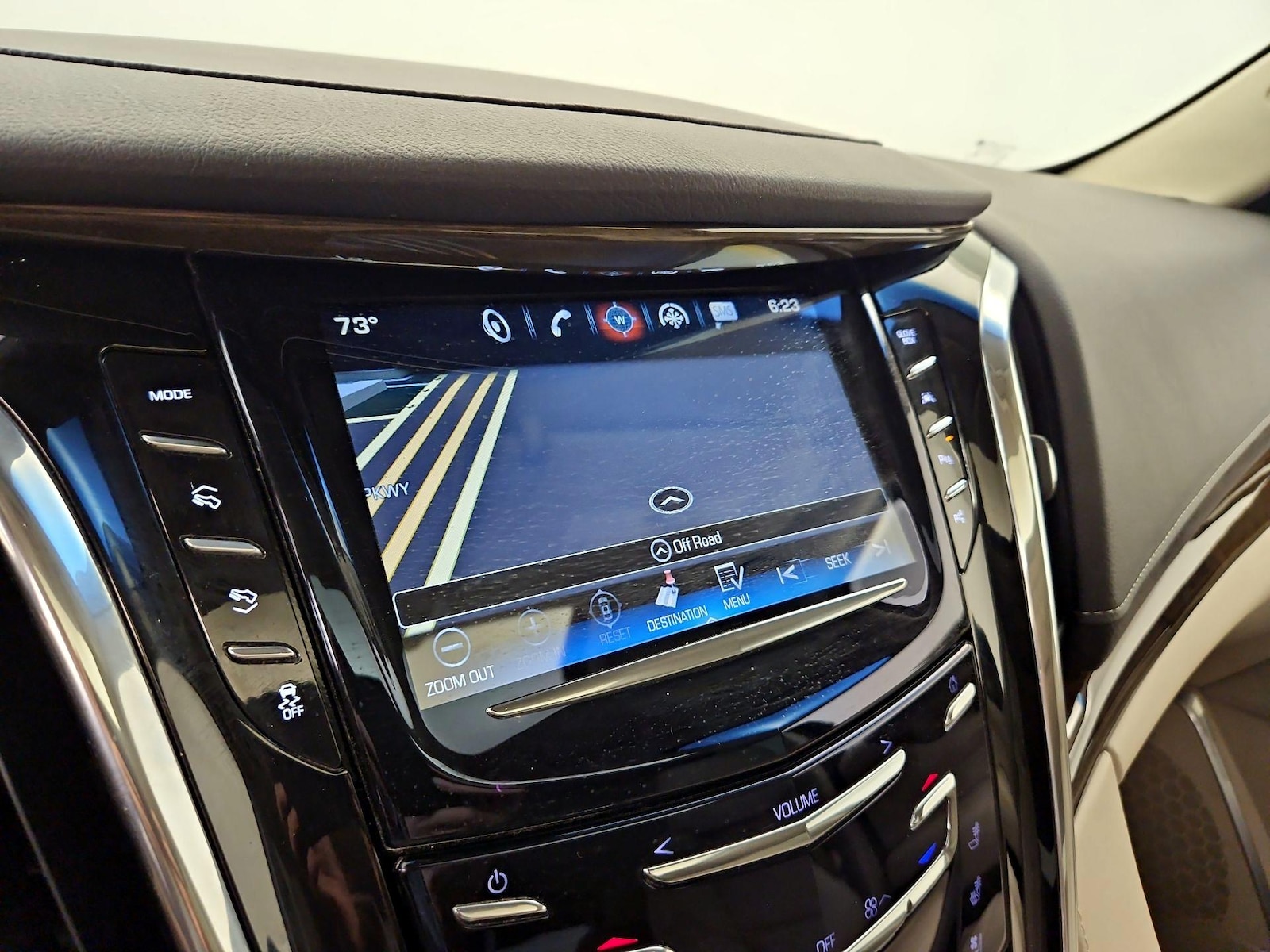 2018 Cadillac Escalade Premium Luxury - Photo 15