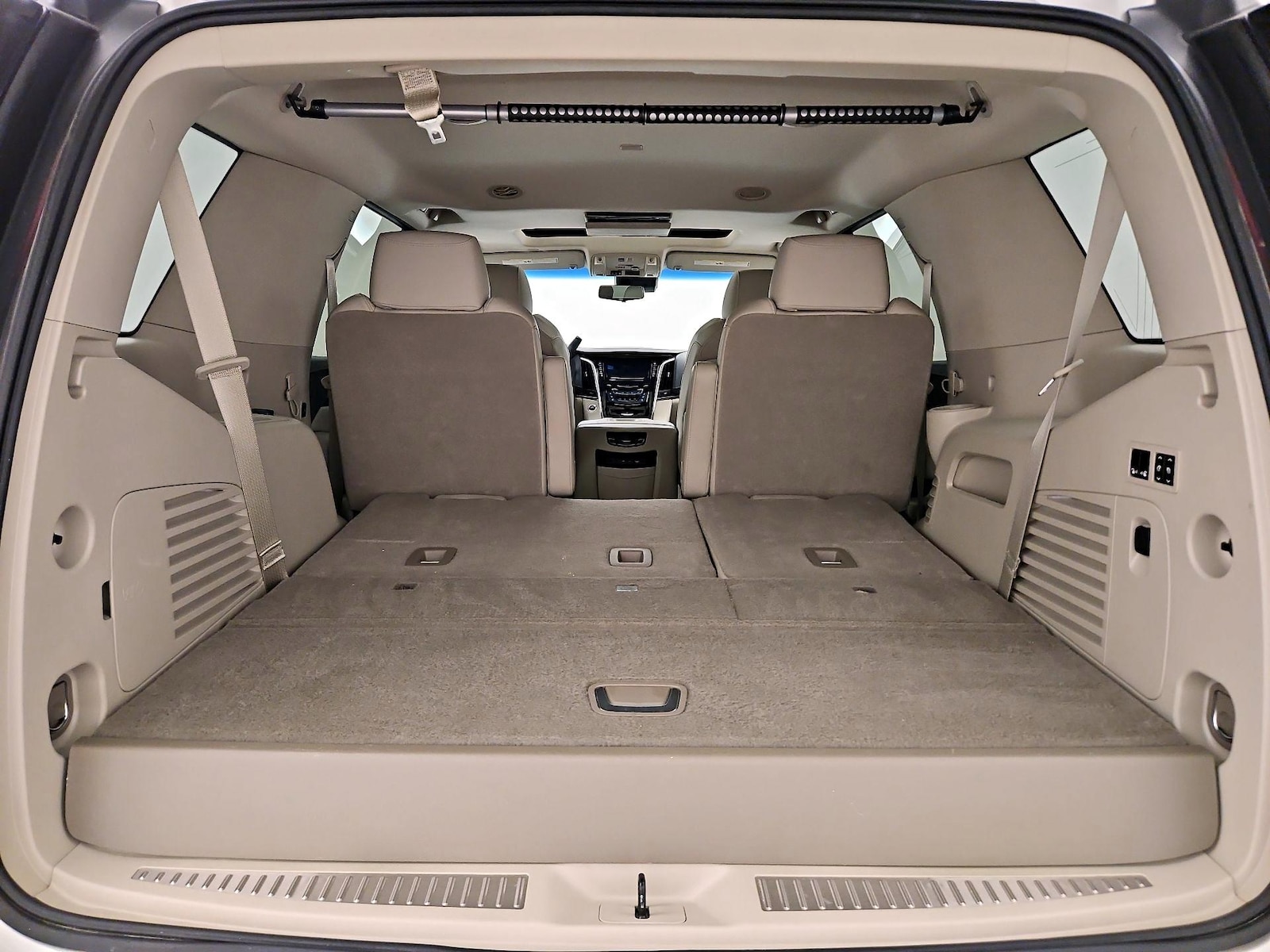 2018 Cadillac Escalade Premium Luxury - Photo 25