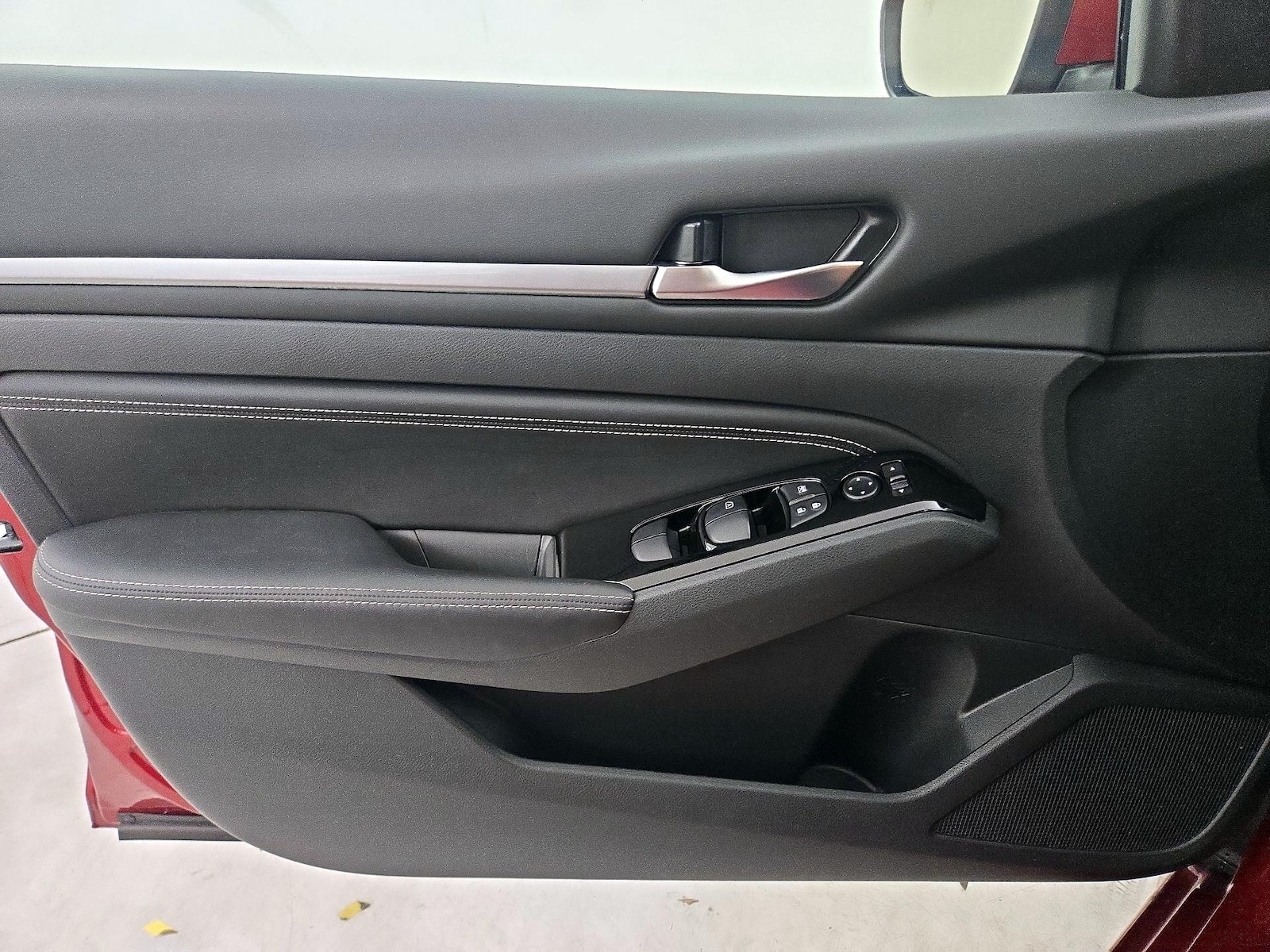 2023 Nissan Altima SV - Photo 13