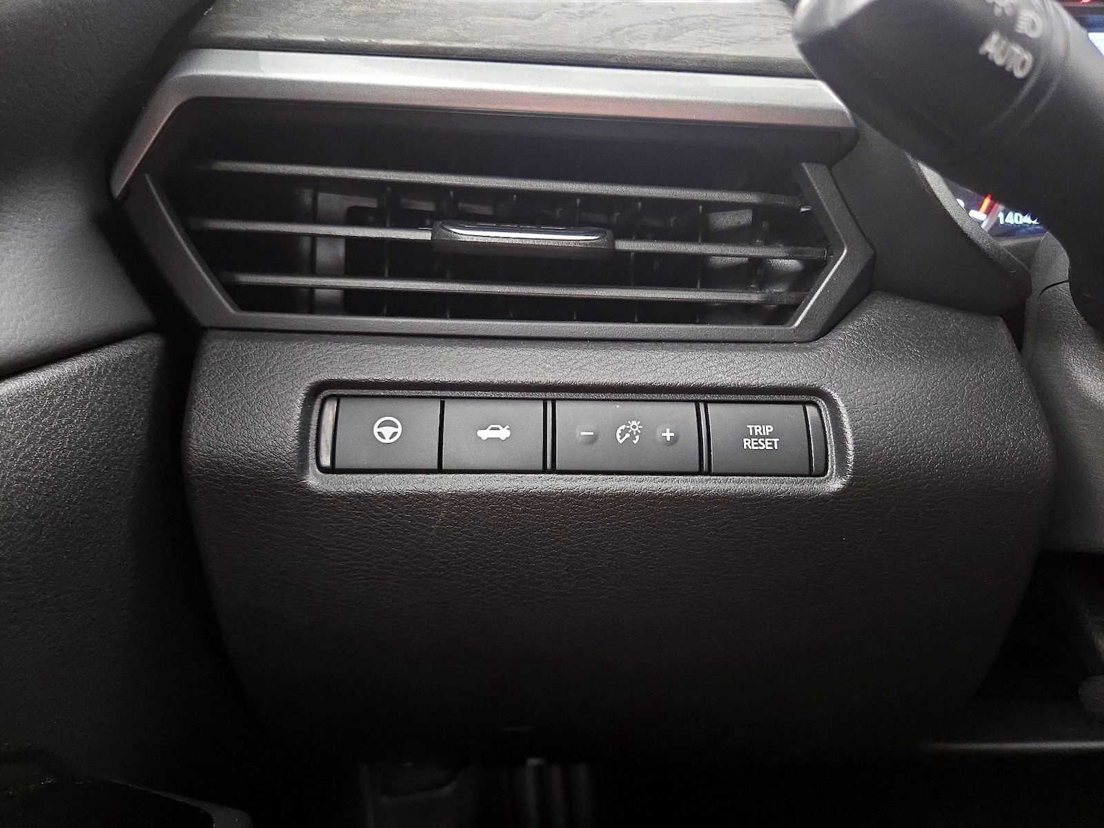 2023 Nissan Altima SV - Photo 14