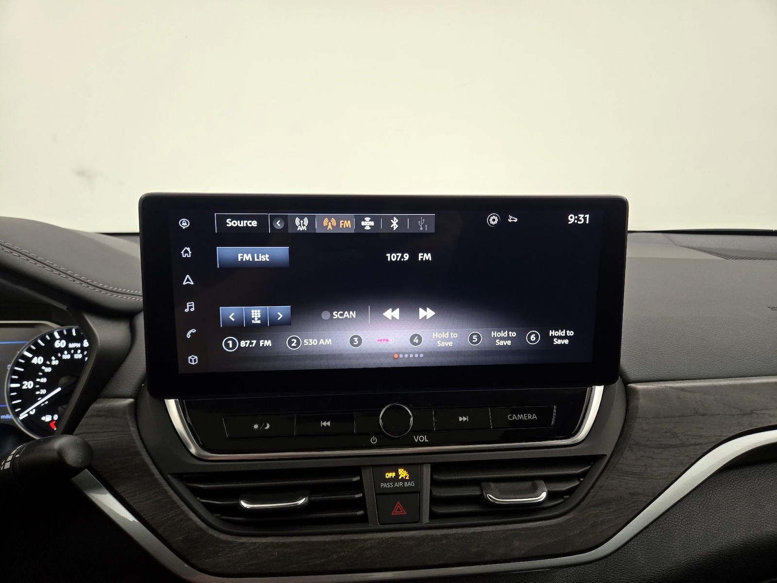 2023 Nissan Altima SV - Photo 17