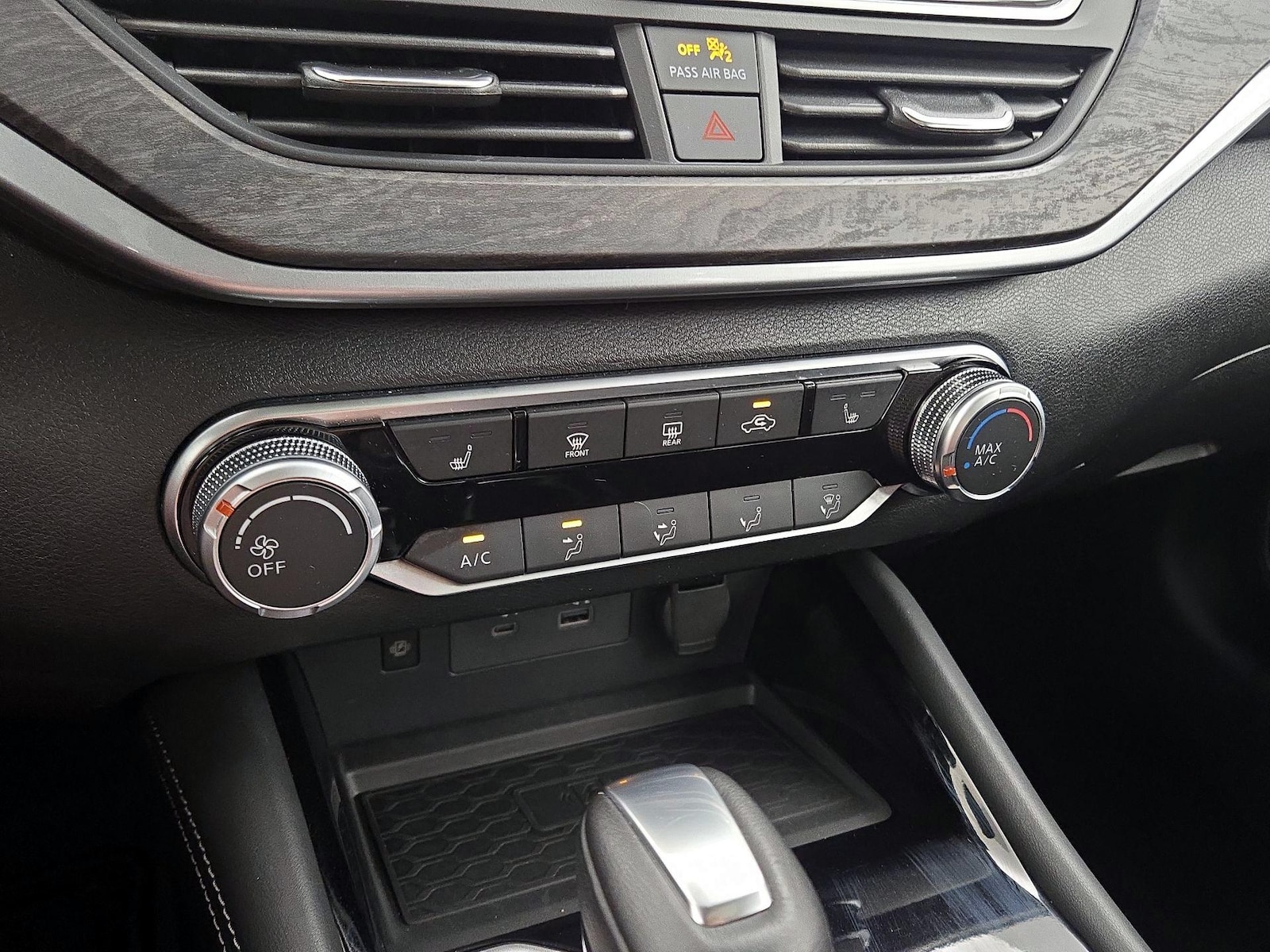 2023 Nissan Altima SV - Photo 18