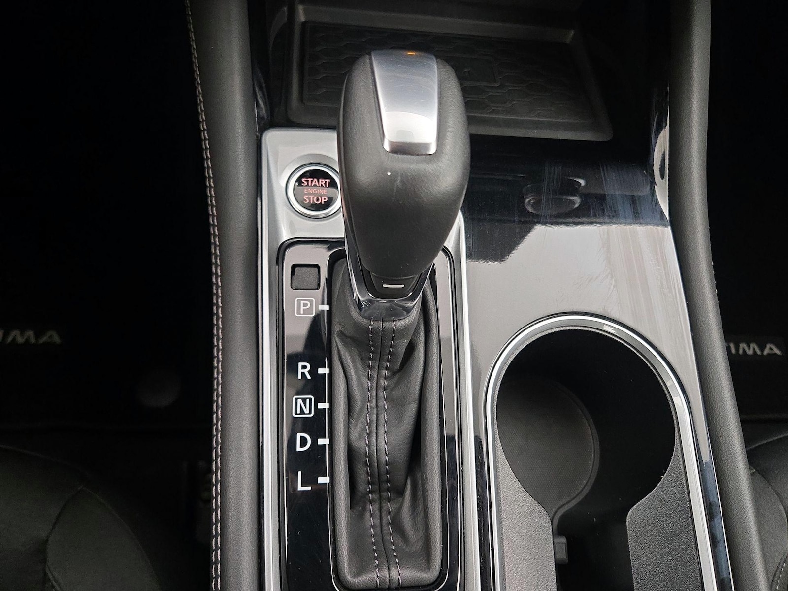 2023 Nissan Altima SV - Photo 19