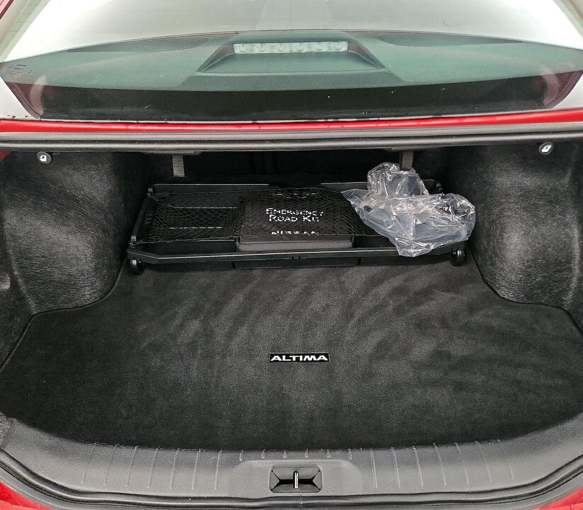 Trunk/Cargo (Seats Up)