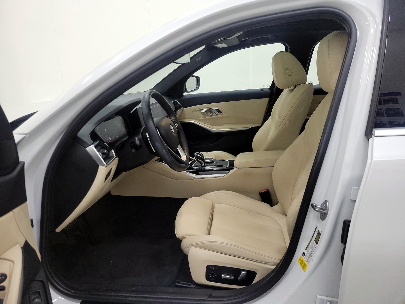 2019 BMW 3 Series 330i - Photo 12
