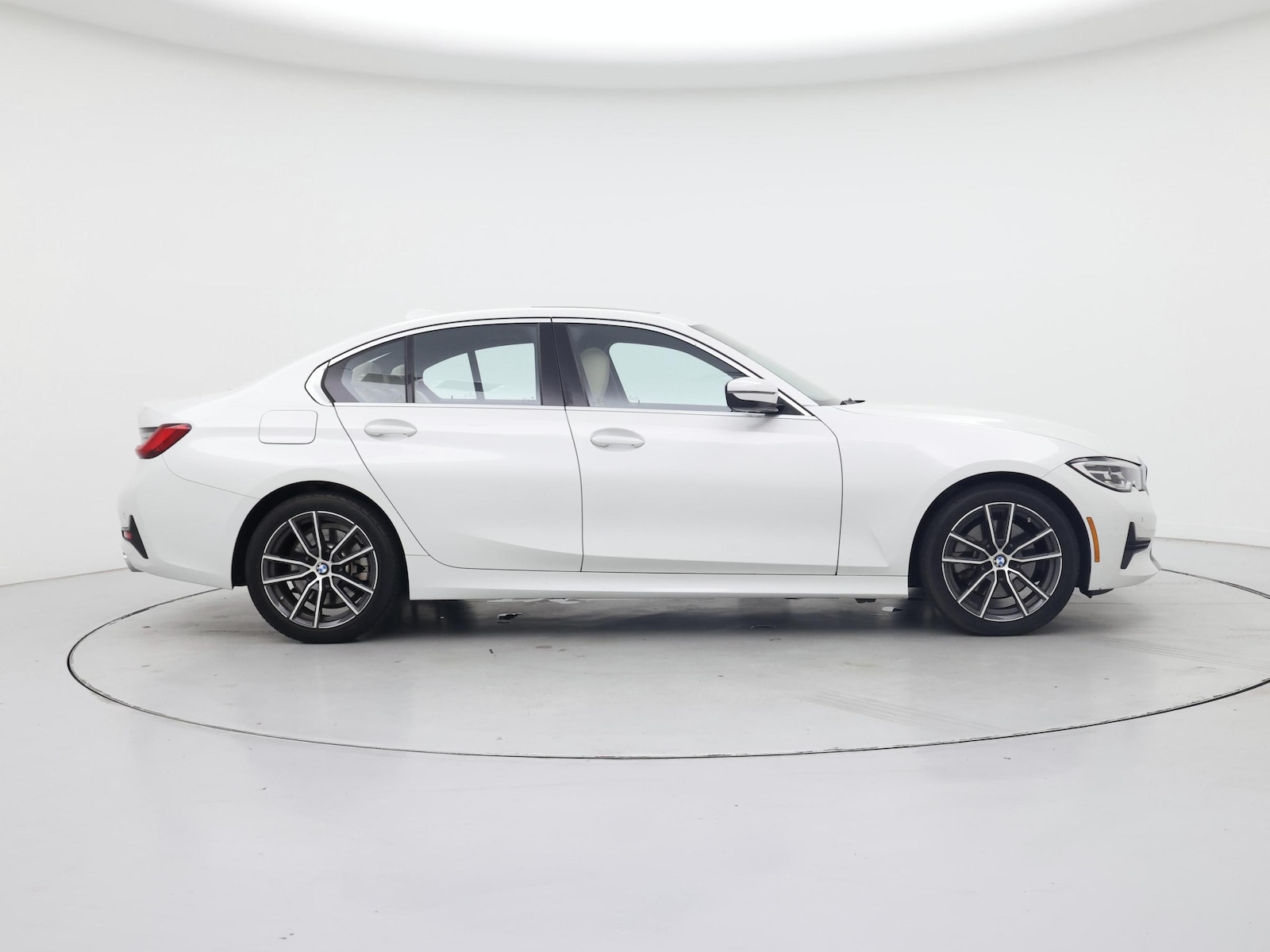 2019 BMW 3 Series 330i - Photo 8
