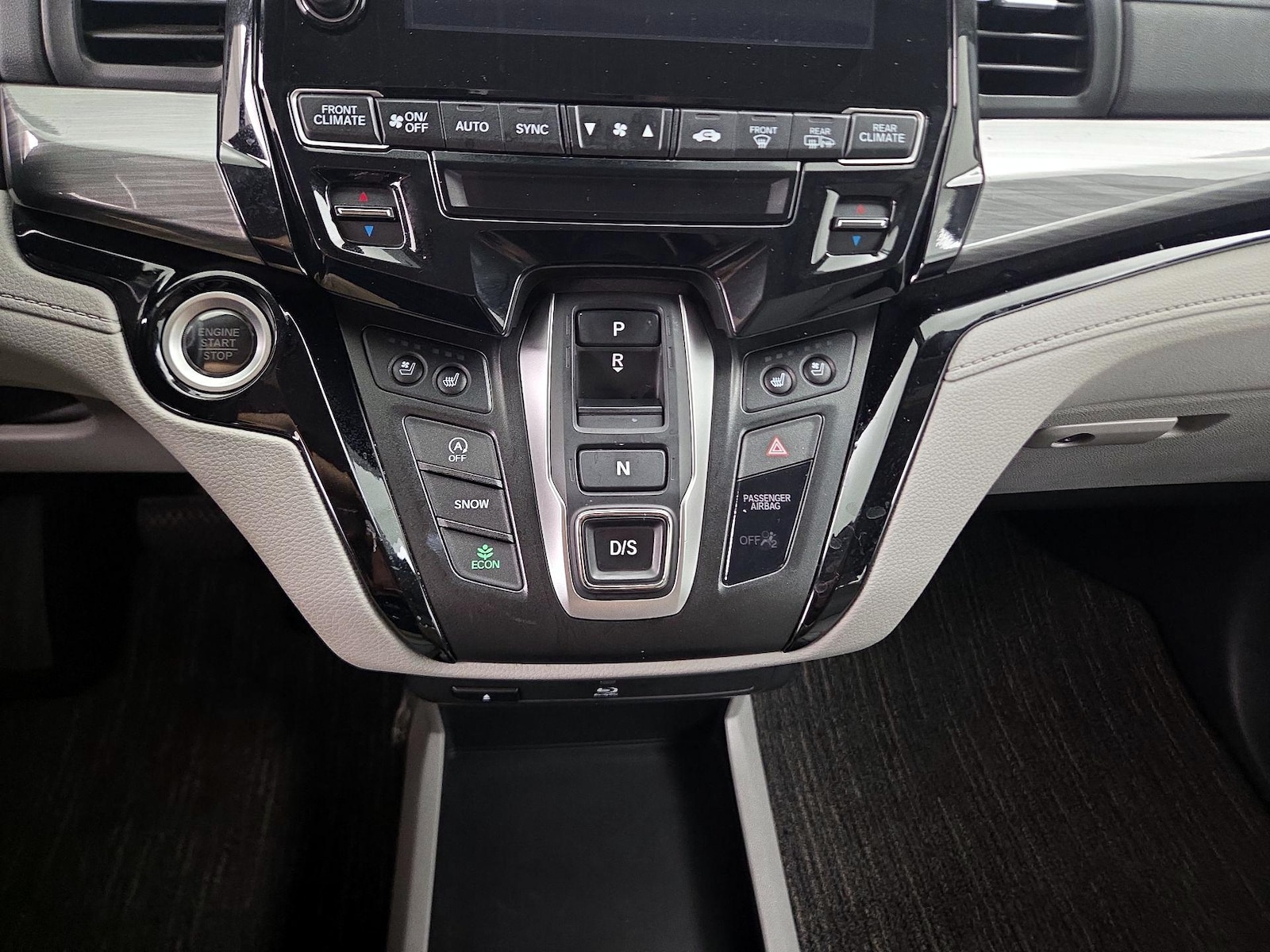 2024 Honda Odyssey Elite - Photo 19