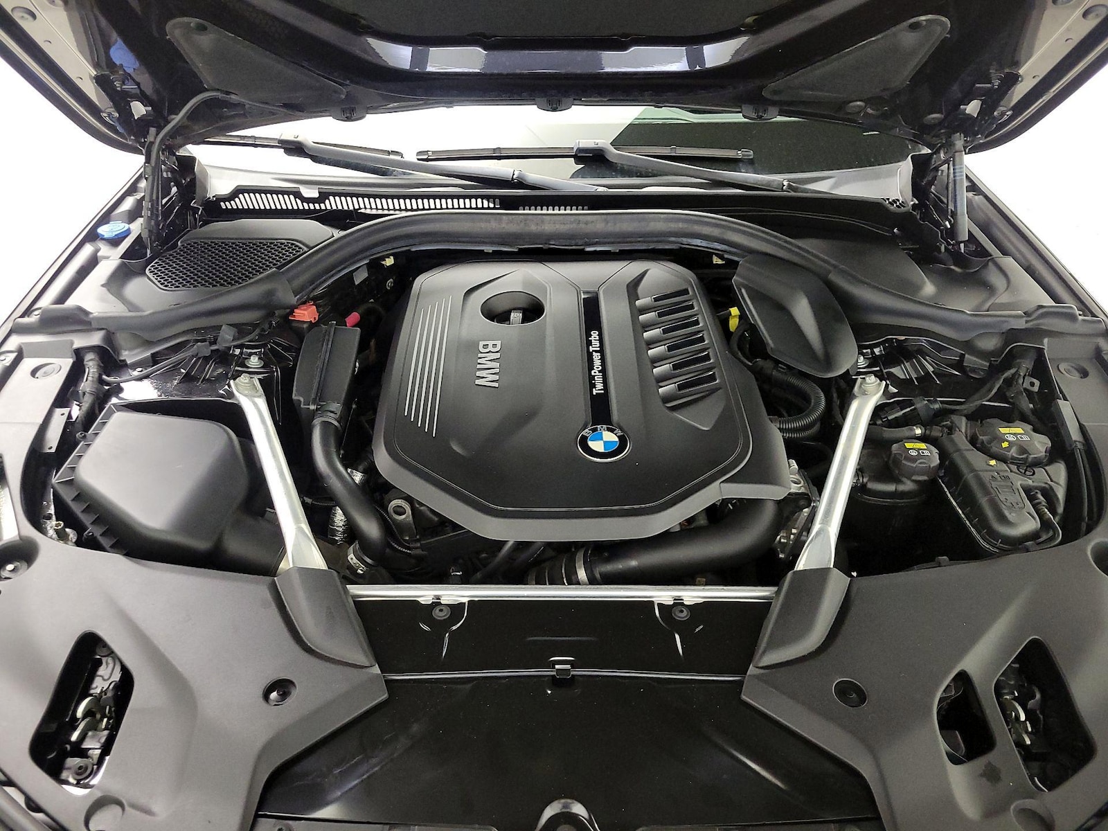 2019 BMW 5 Series 540i - Photo 24