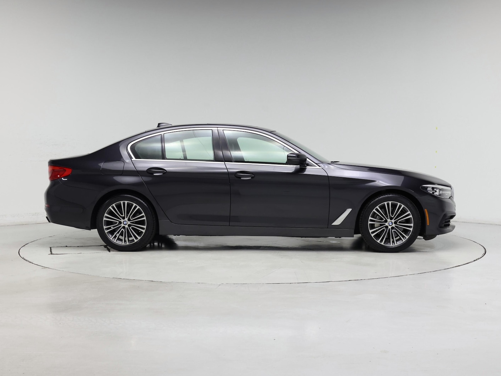 2019 BMW 5 Series 540i - Photo 8