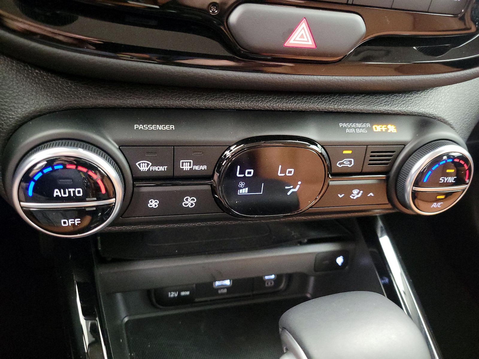 2025 Kia Soul EX - Photo 18