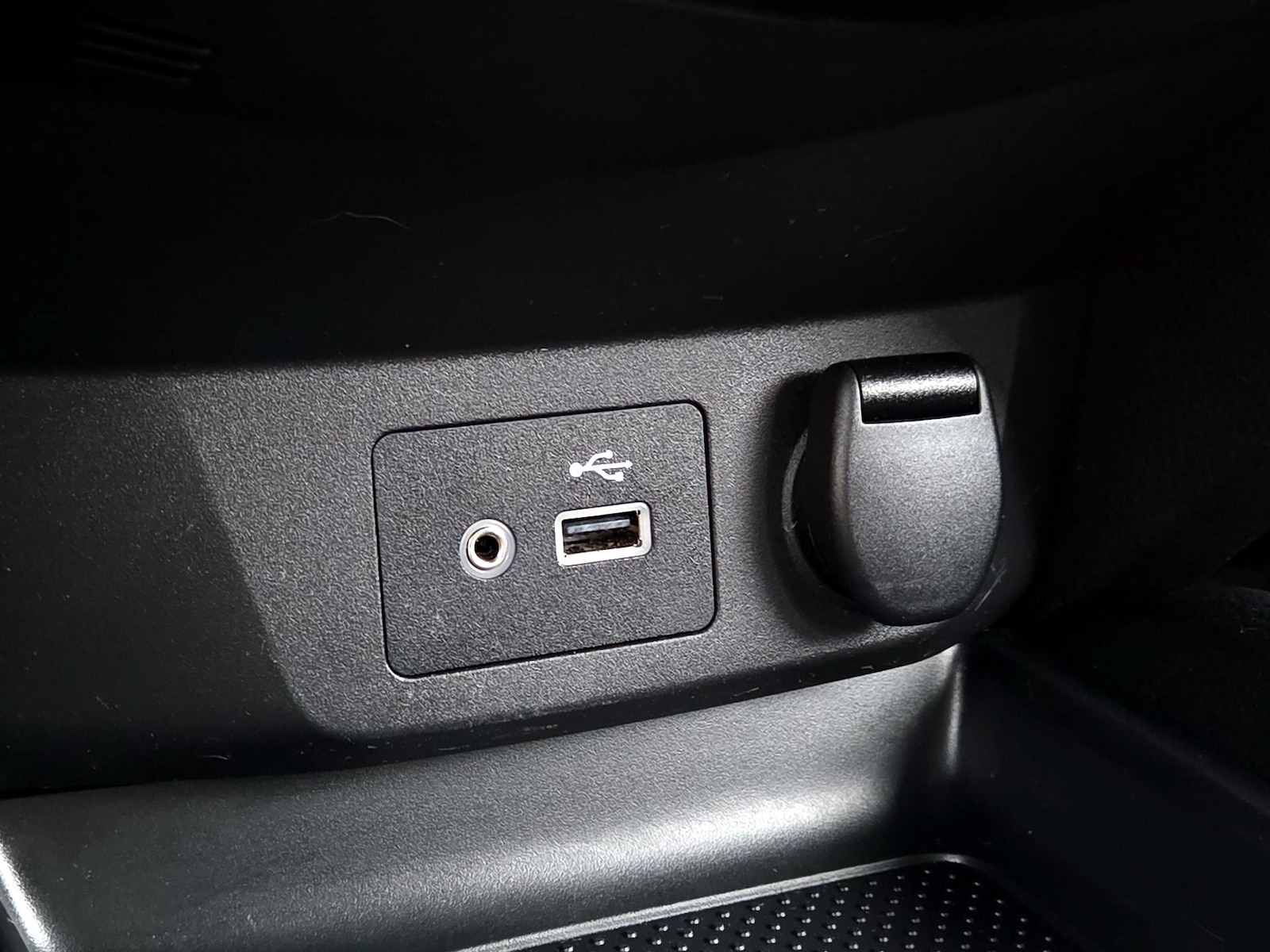 2019 Nissan Rogue Sport S - Photo 19
