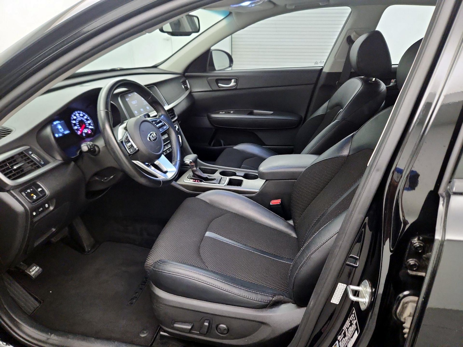 2019 Kia Optima S - Photo 12