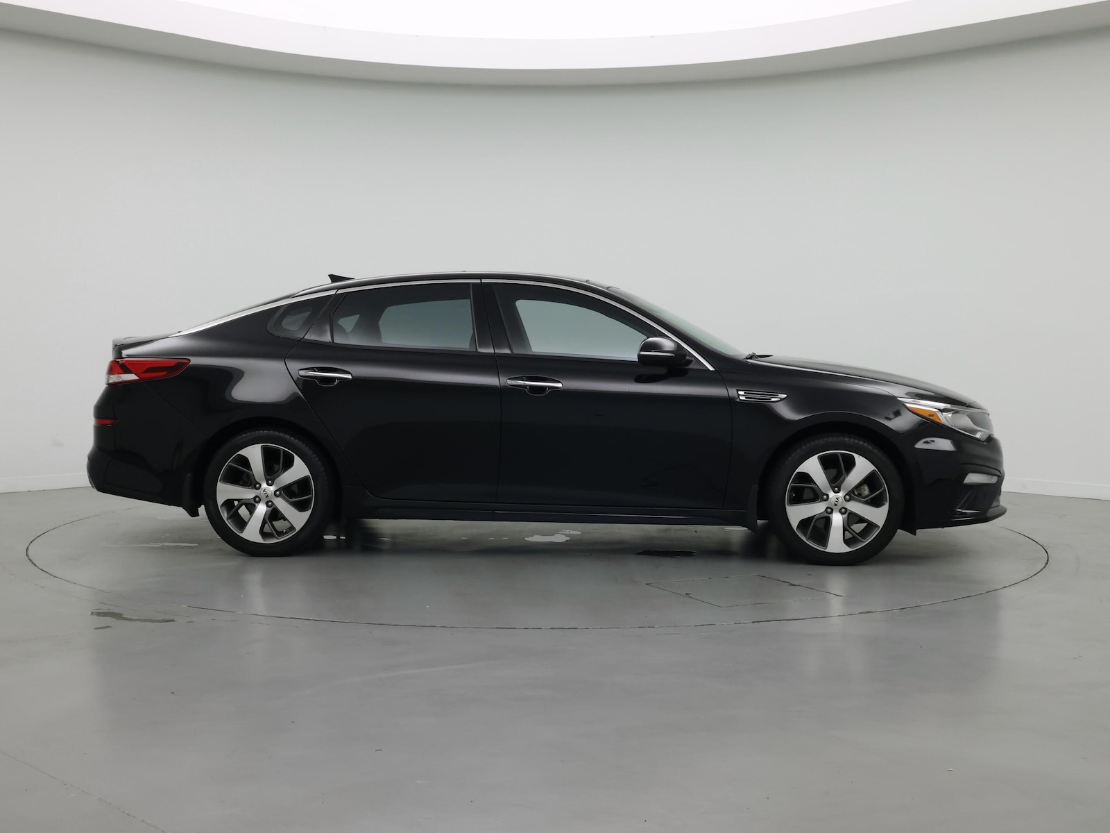 2019 Kia Optima S - Photo 8