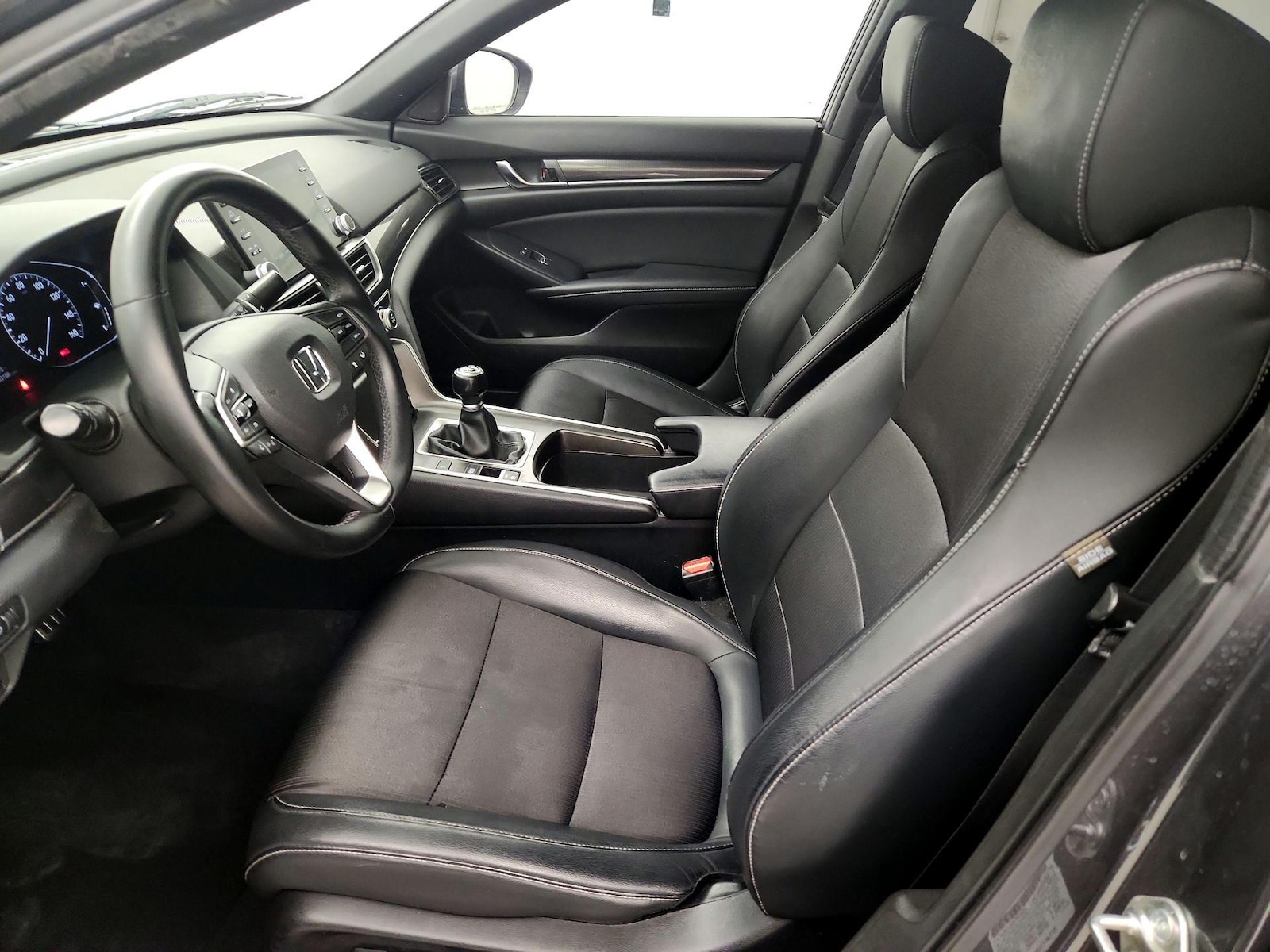 Power Seat(s) & Side Airbags