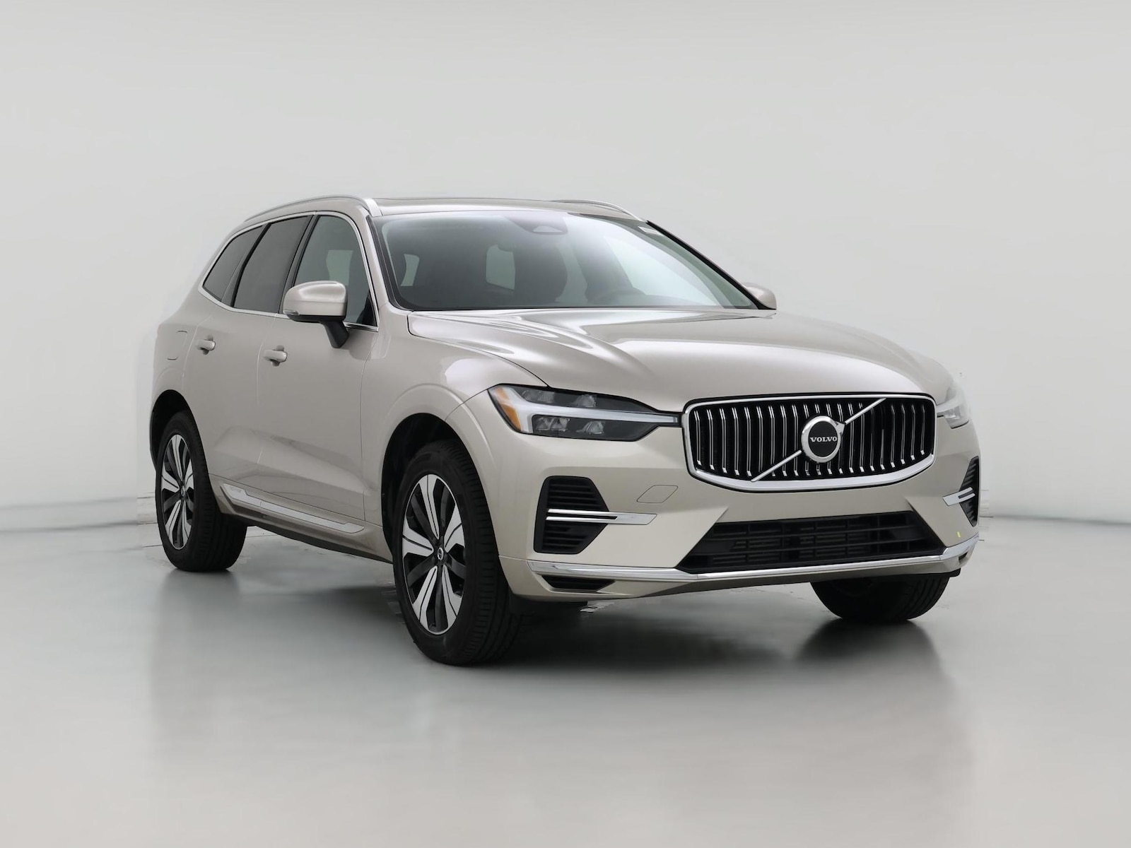 2023 Volvo XC60 Recharge Plug-In Hybrid