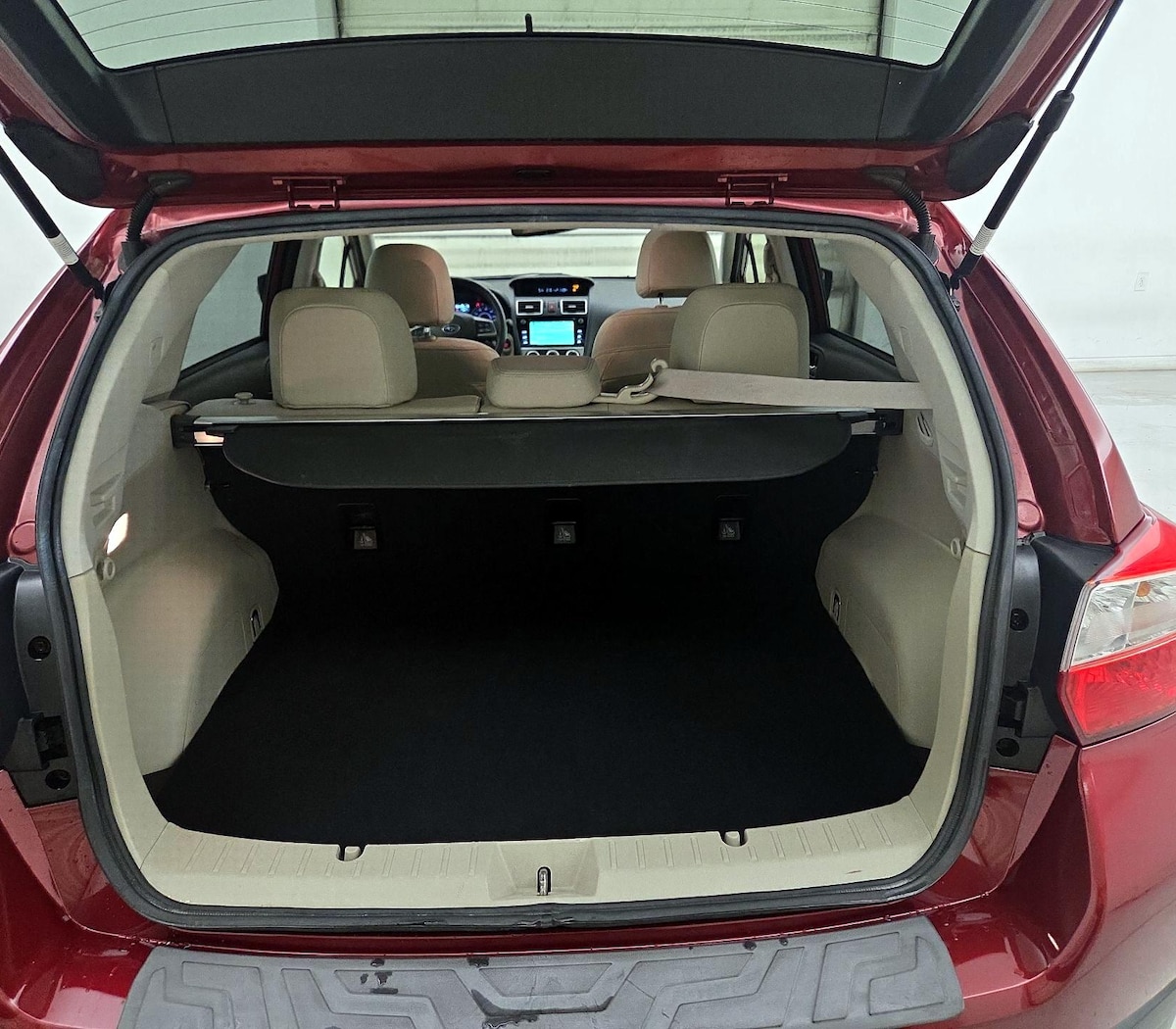 Trunk/Cargo (Seats Up)