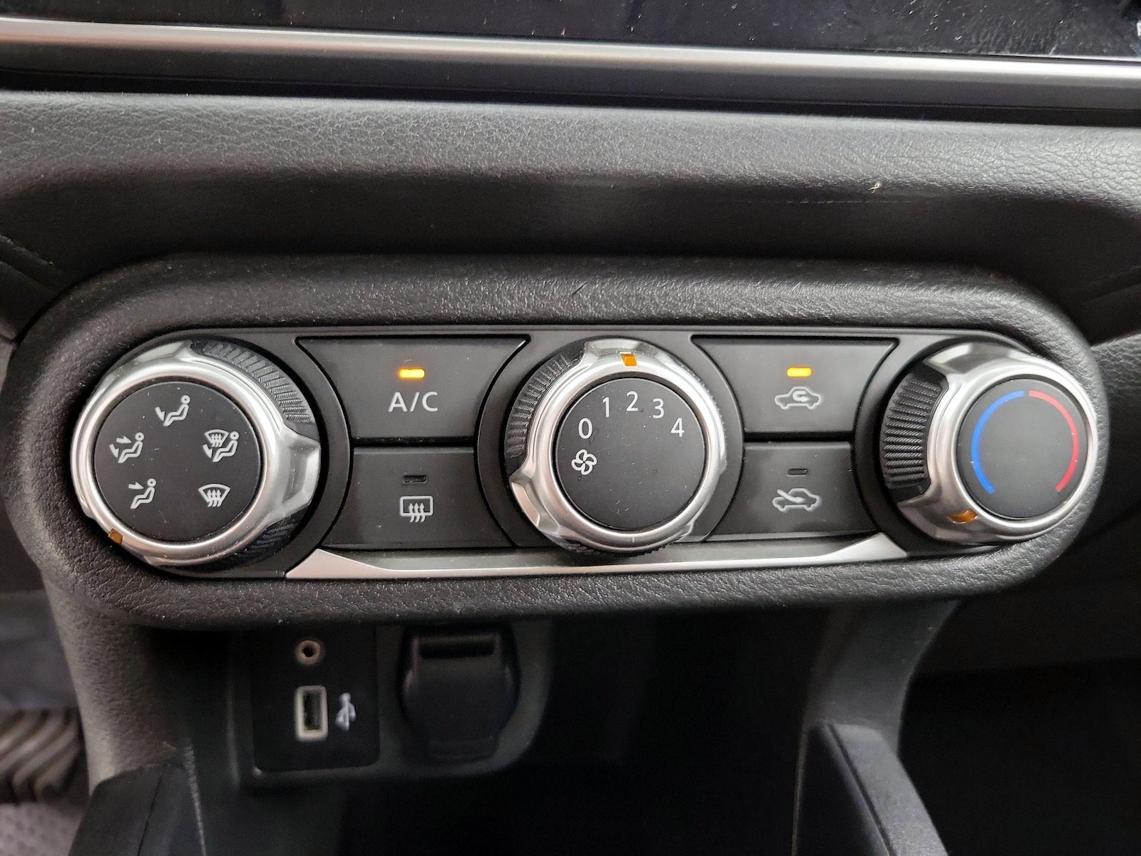 2021 Nissan Versa Sedan S - Photo 17