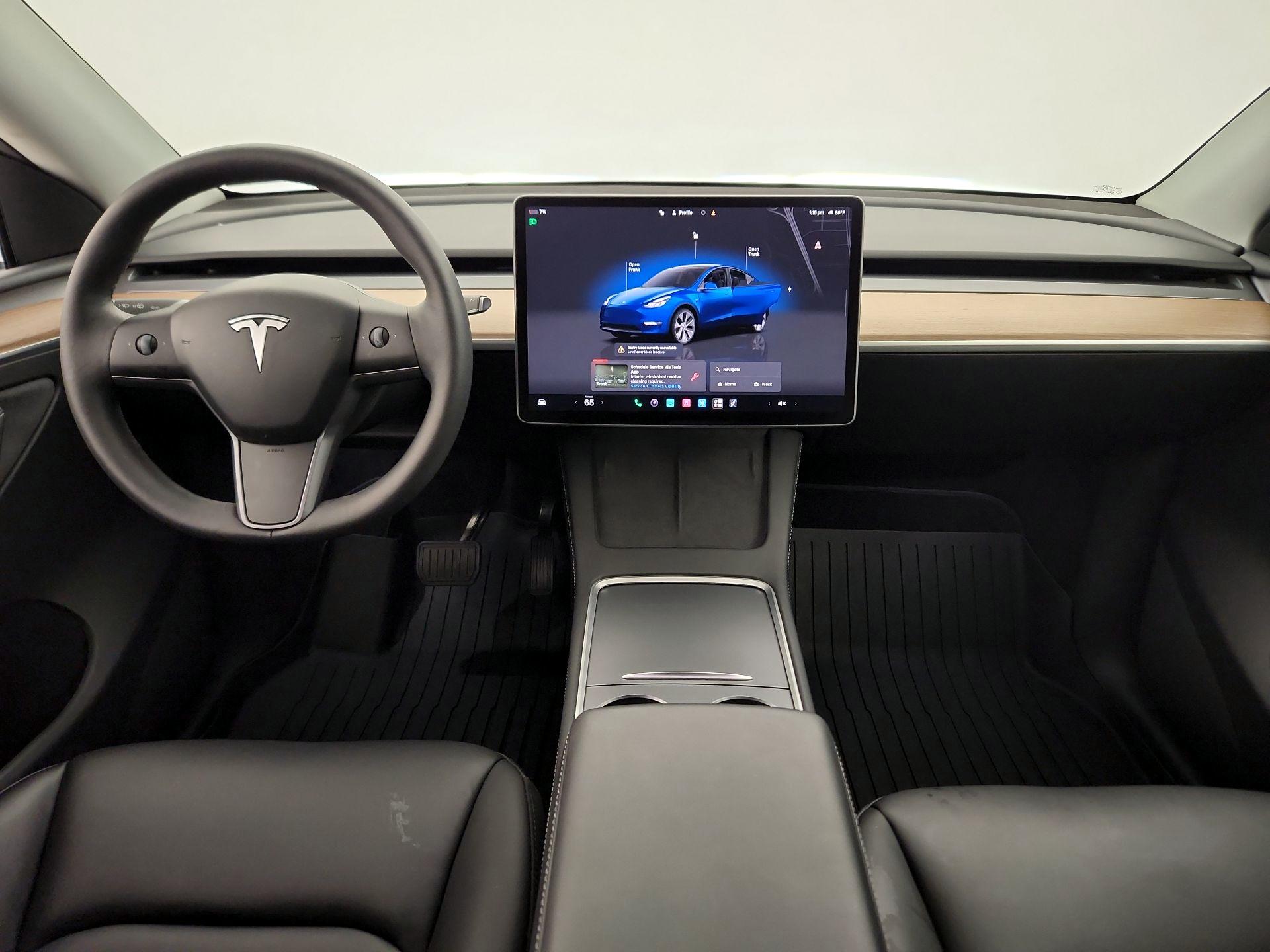 2024 Tesla Model Y Azul   Automática
