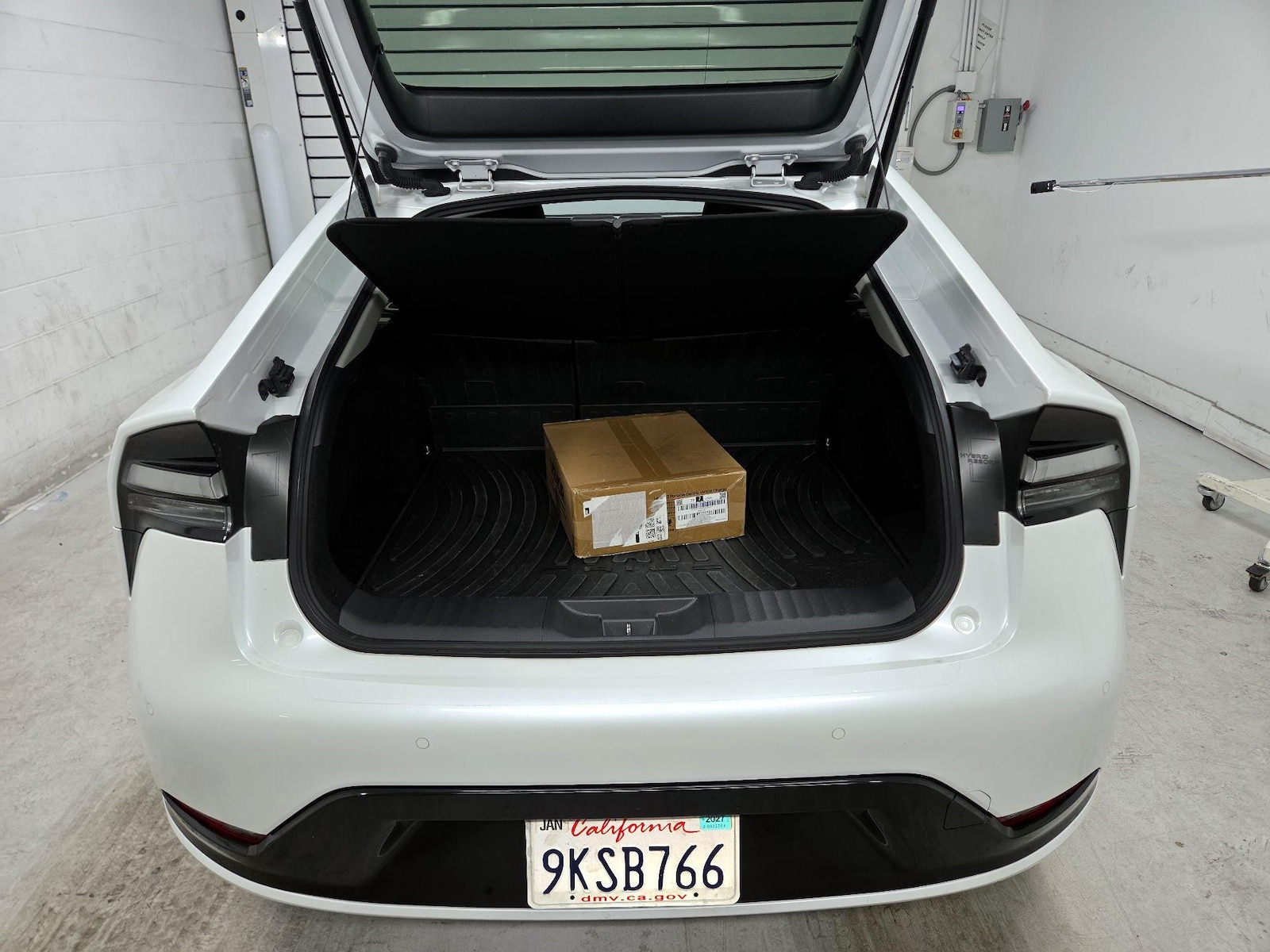 2024 Toyota Prius Prime XSE - Photo 17