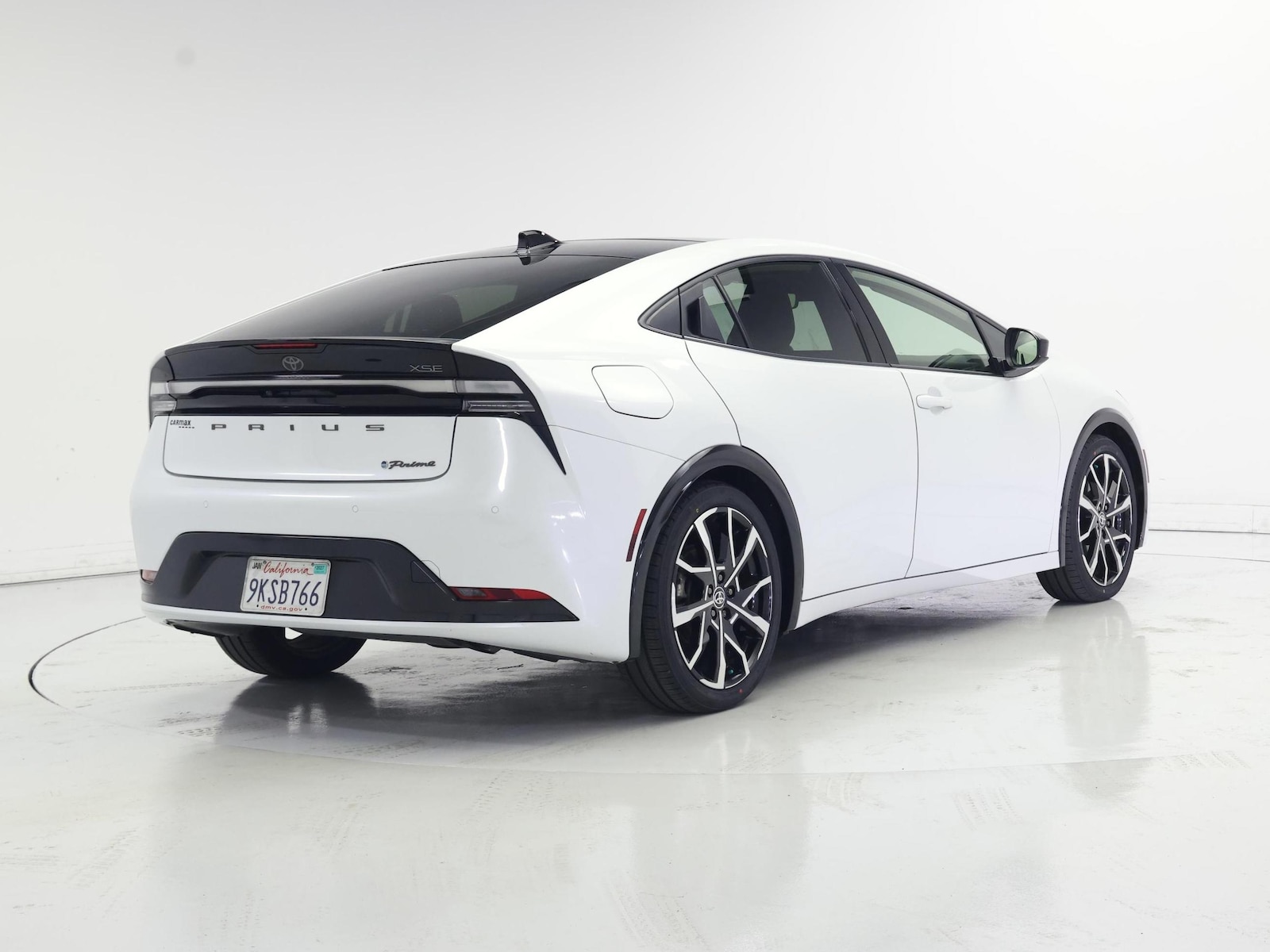 2024 Toyota Prius Prime XSE - Photo 9