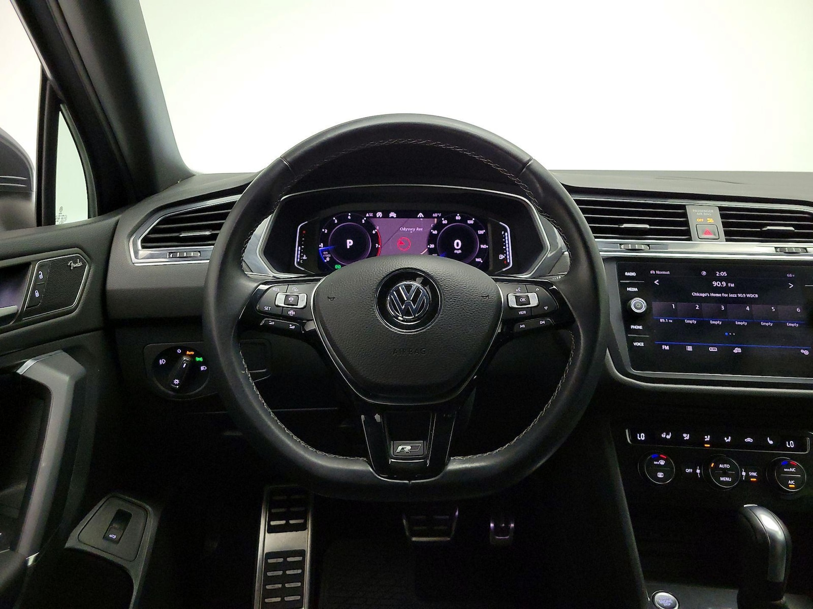 2020 Volkswagen Tiguan SEL Premium R-Line - Photo 11