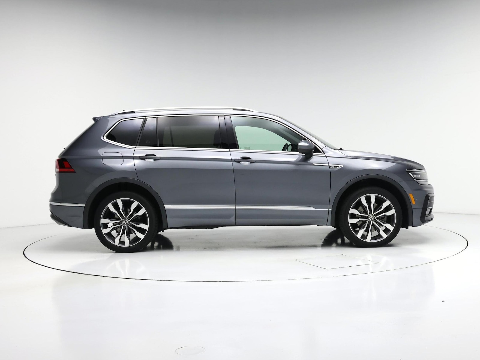 2020 Volkswagen Tiguan SEL Premium R-Line - Photo 8