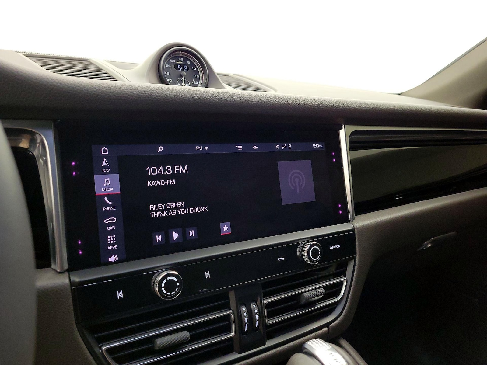 2022 Porsche Macan S - Photo 17