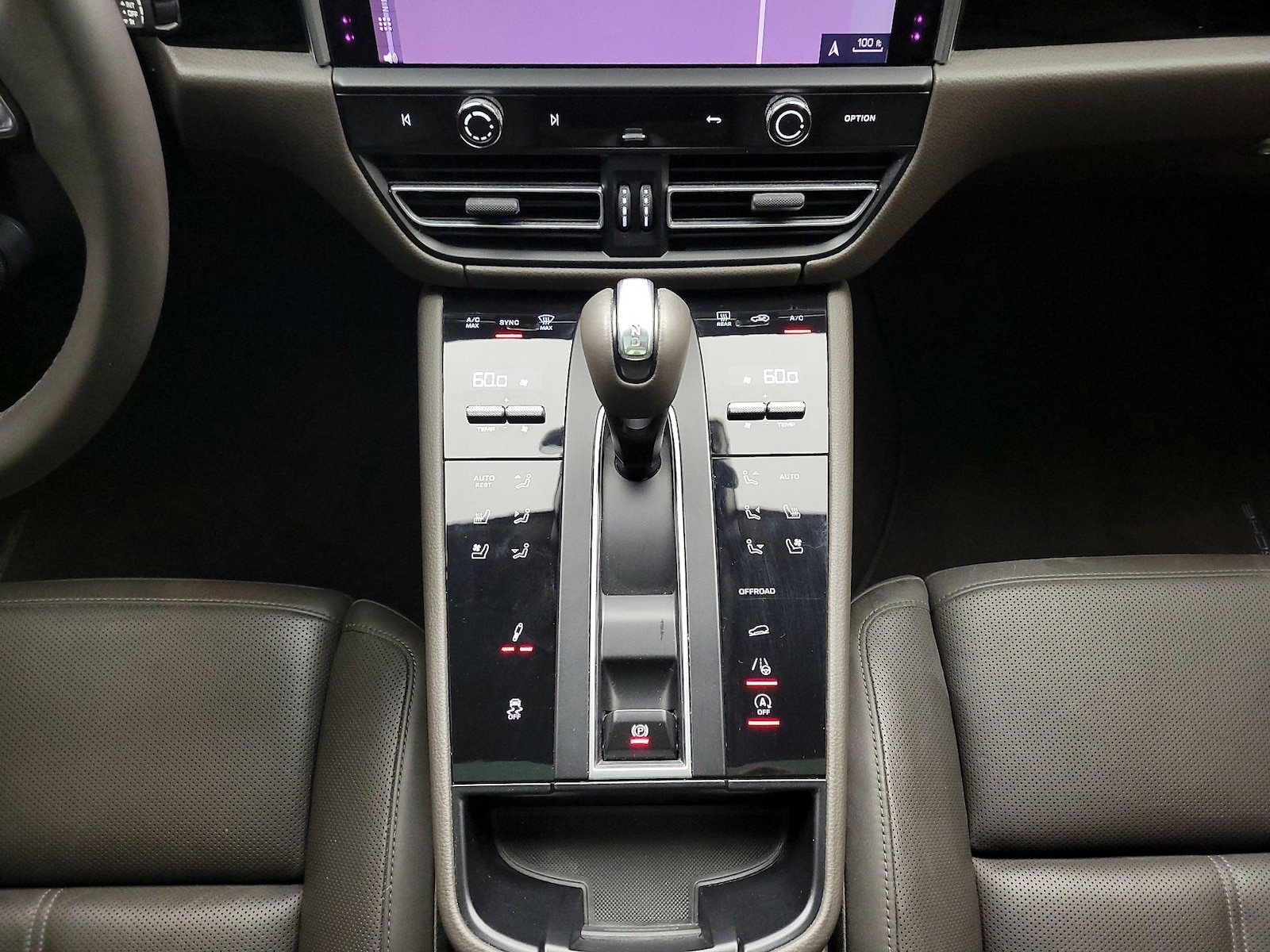 2022 Porsche Macan S - Photo 19