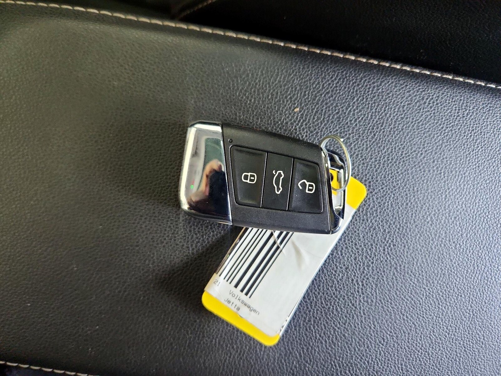 2021 Volkswagen Jetta SE - Photo 23
