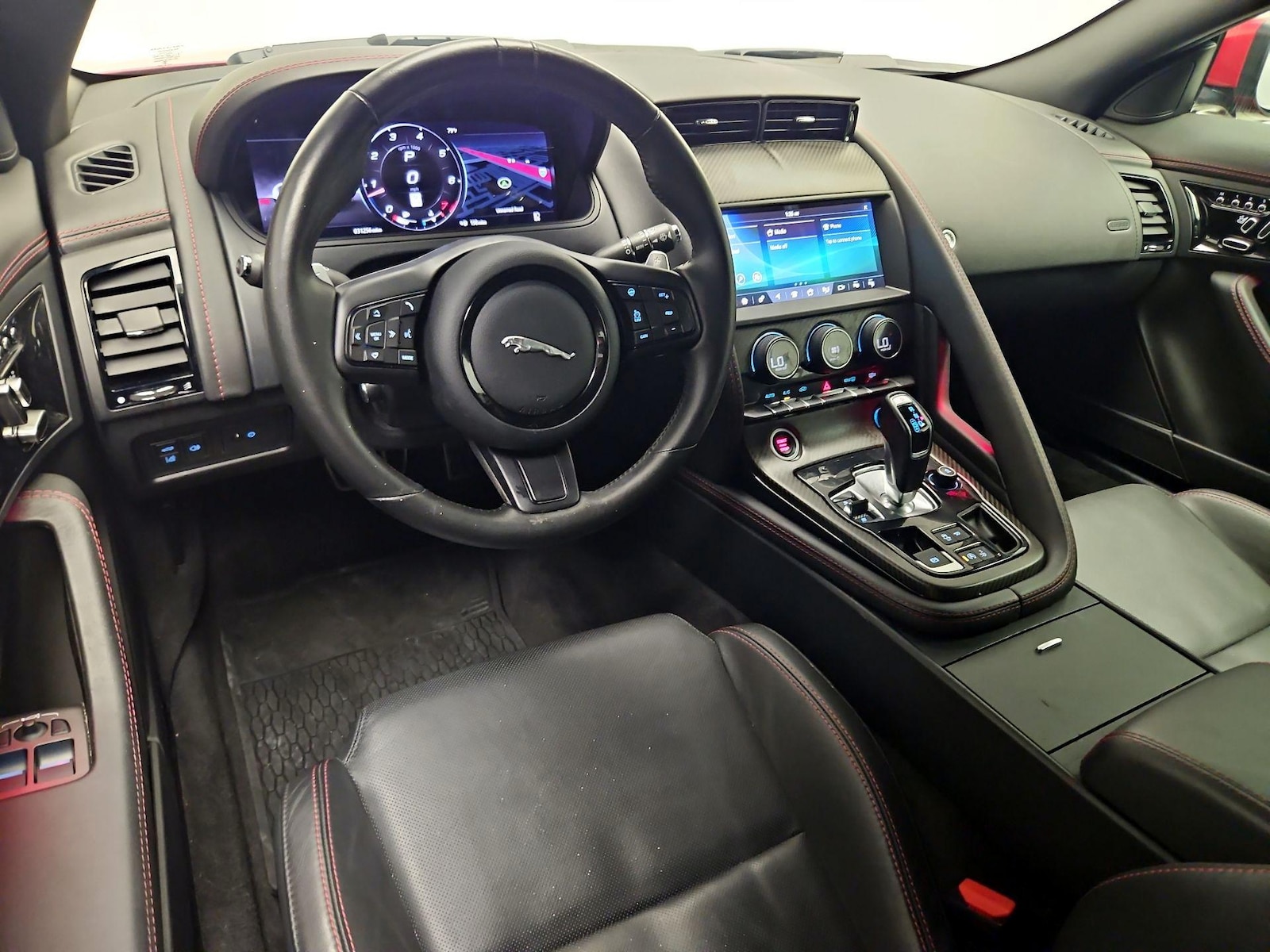 Apple CarPlay® & Android Auto™