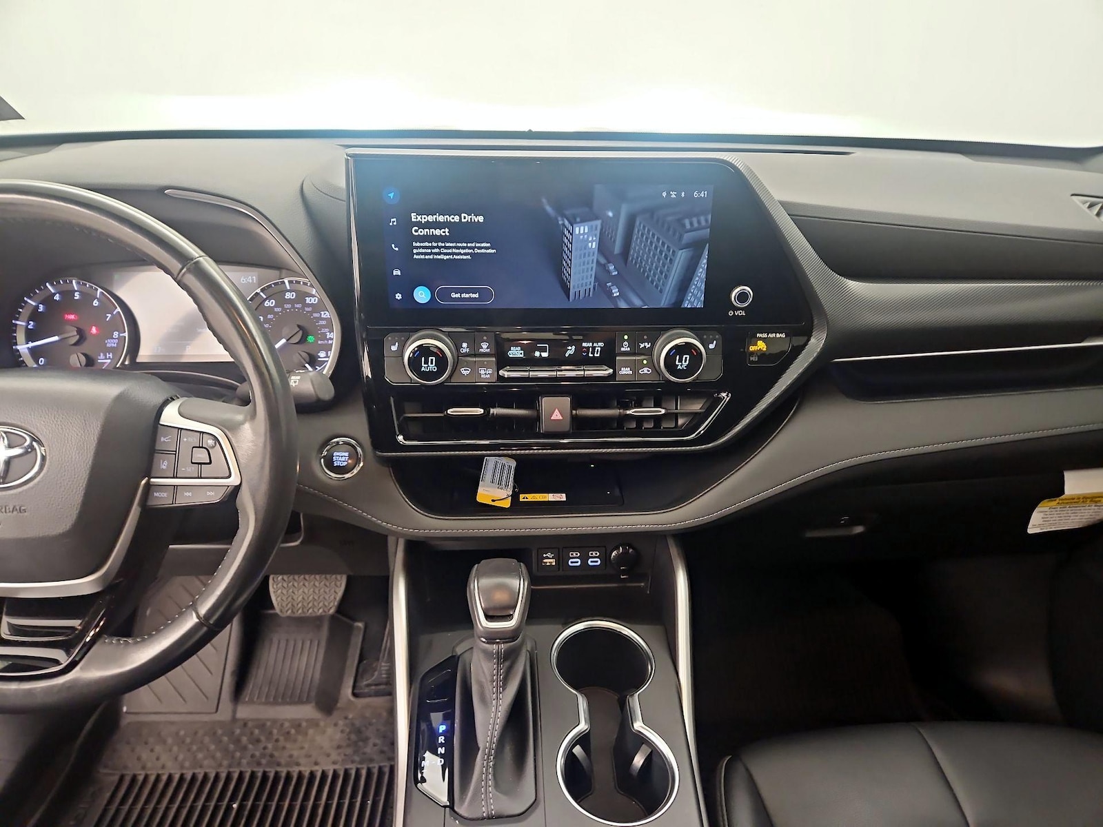 2023 Toyota Highlander XSE - Photo 10