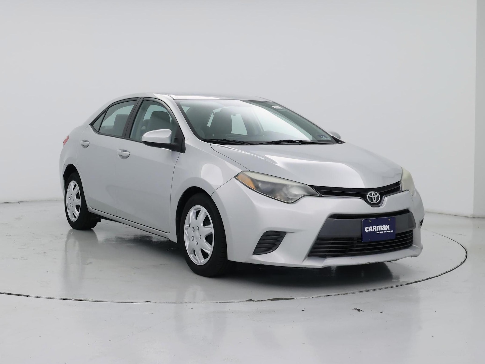 2016 Toyota Corolla LE - Photo 2