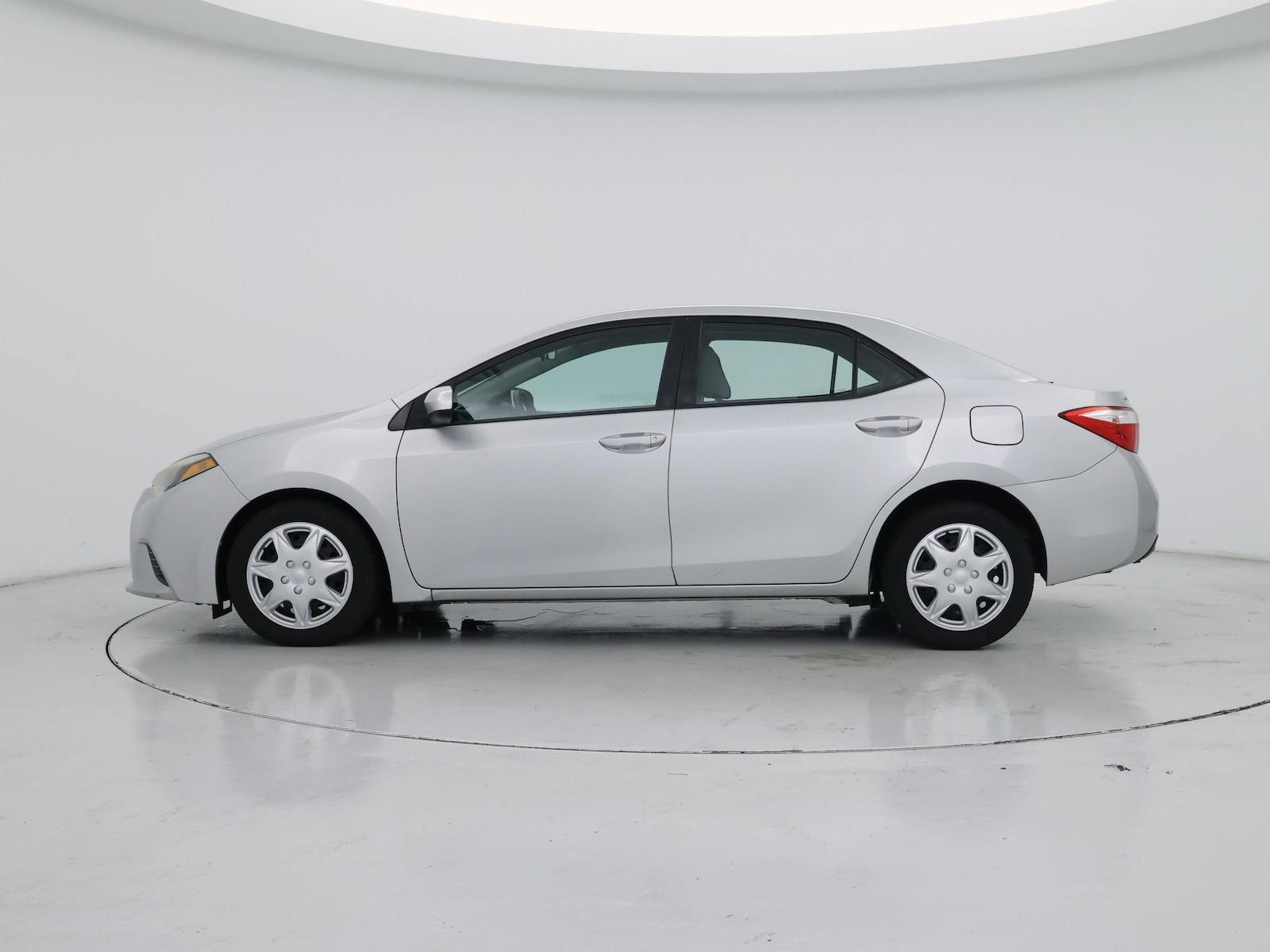 2016 Toyota Corolla LE - Photo 4