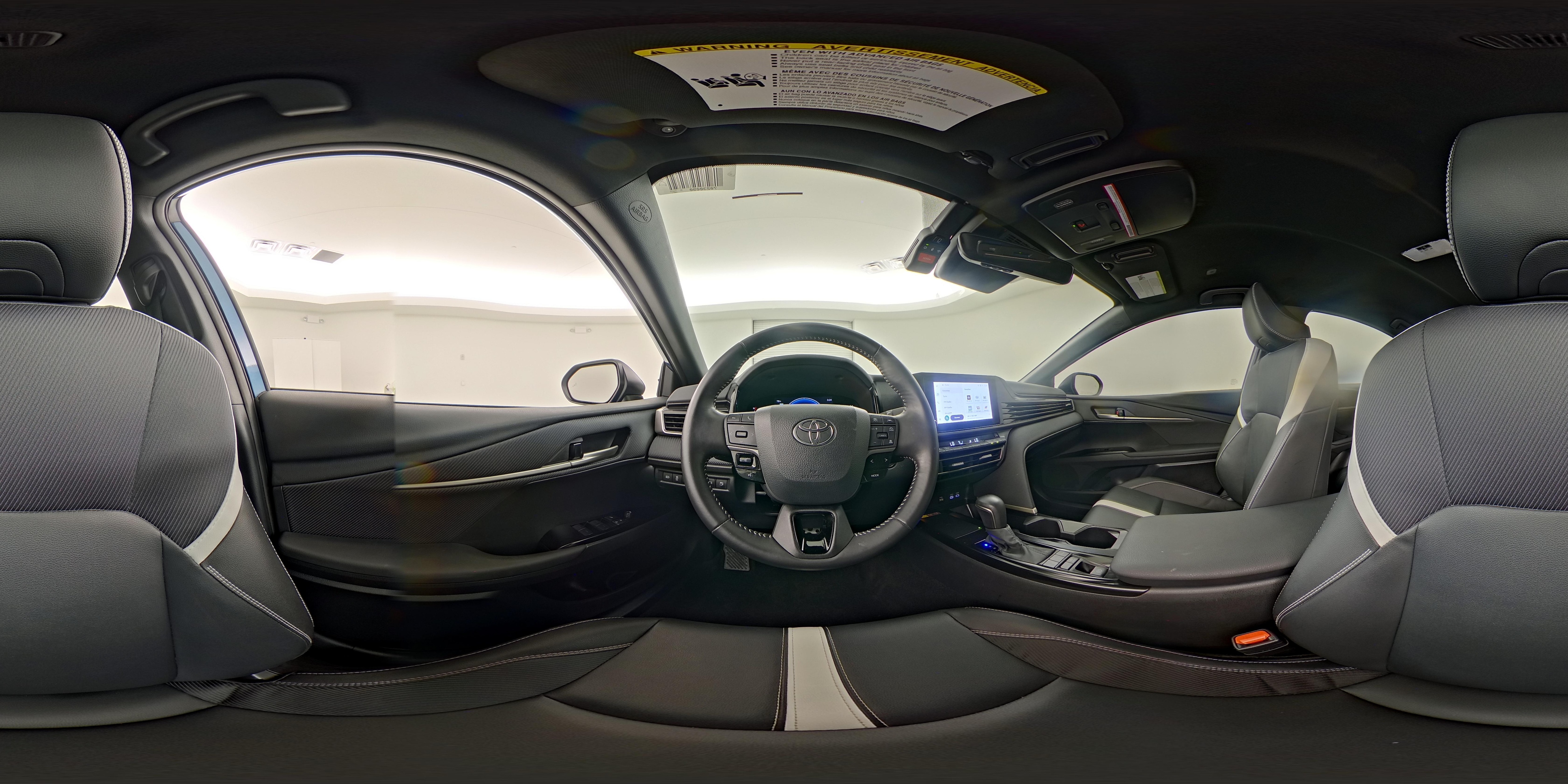 2025 Toyota Camry SE - Photo 26