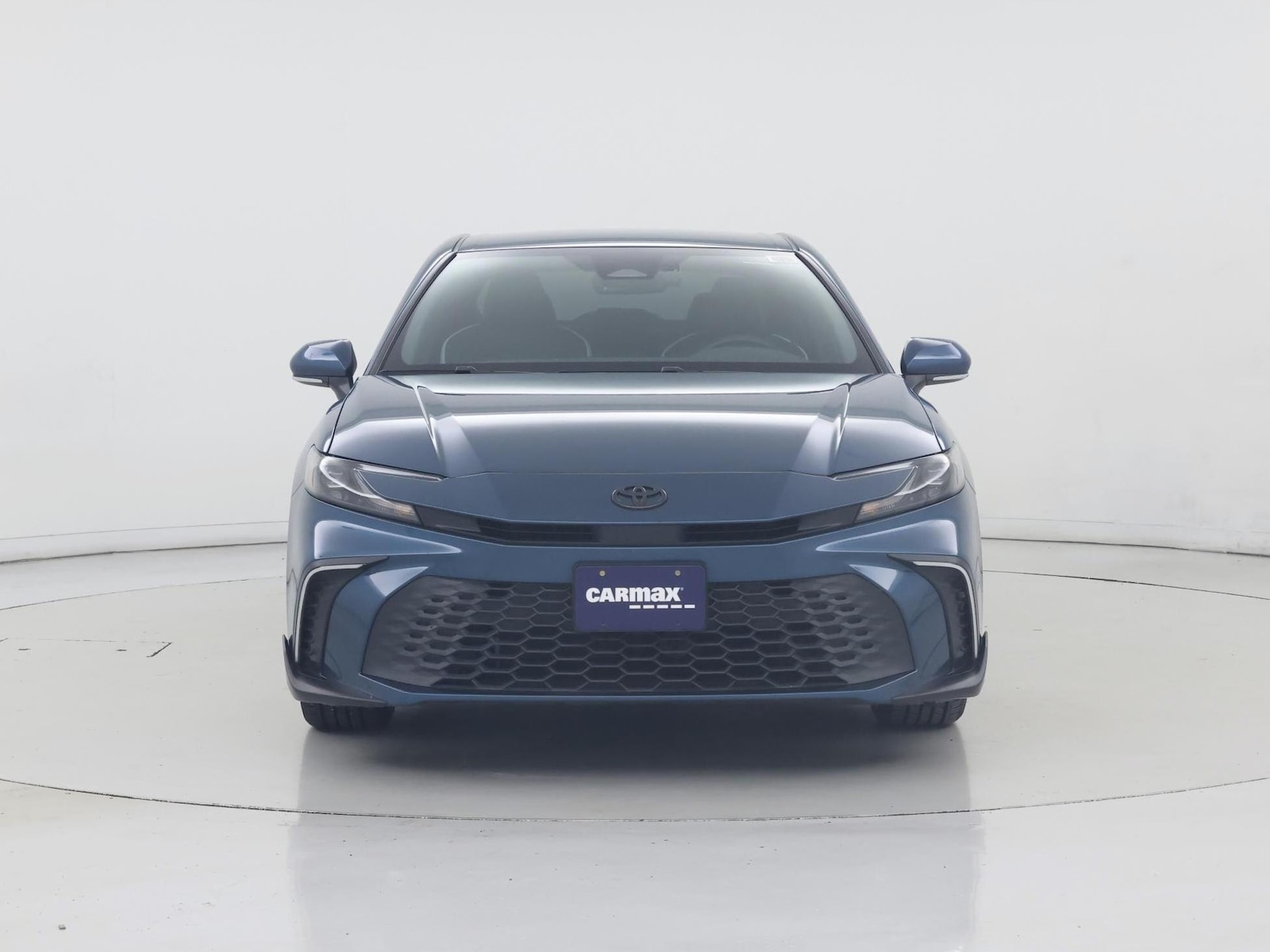 2025 Toyota Camry SE - Photo 6