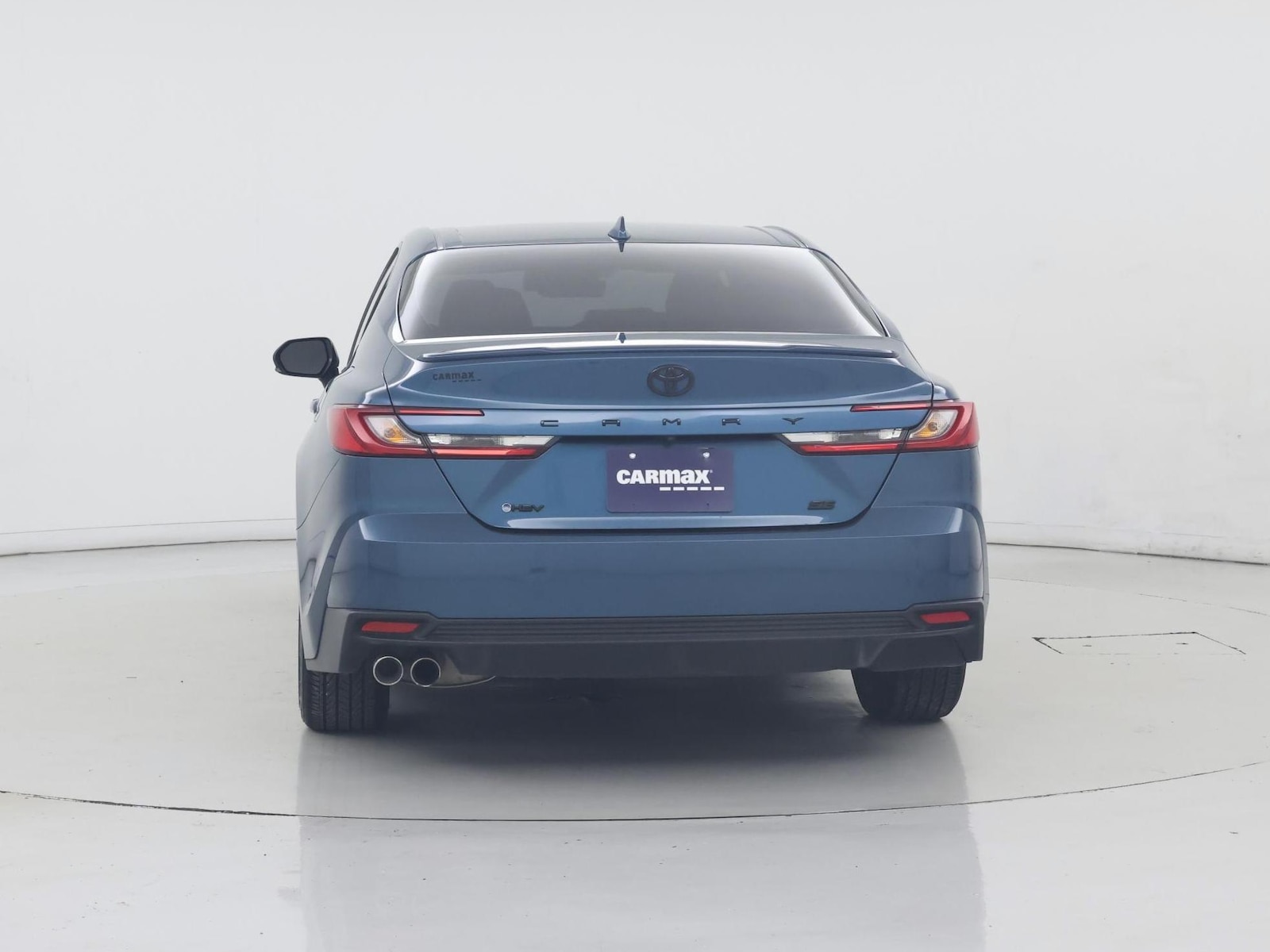 2025 Toyota Camry SE - Photo 7